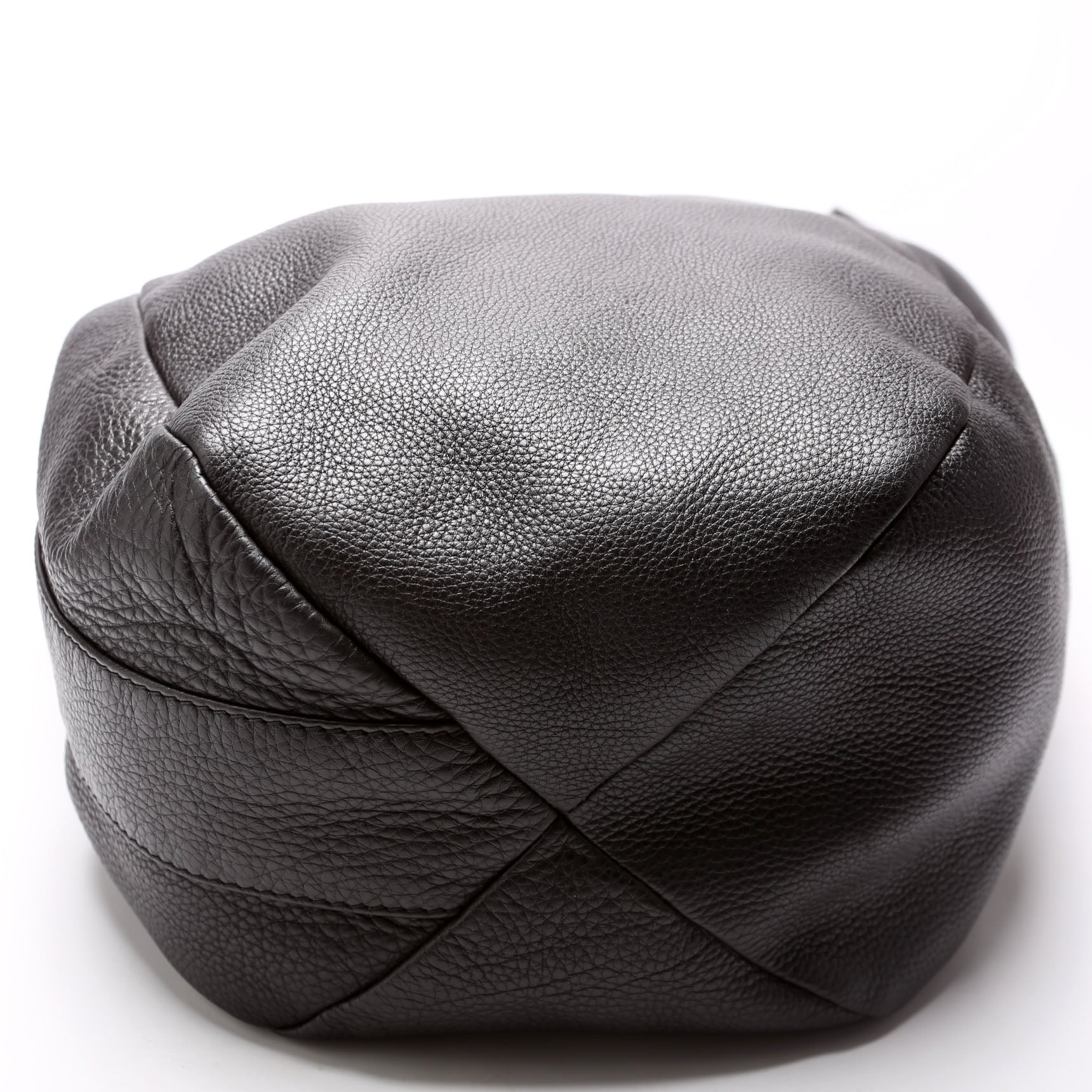257050 Greenwich Leather One Shoulder Bag Black