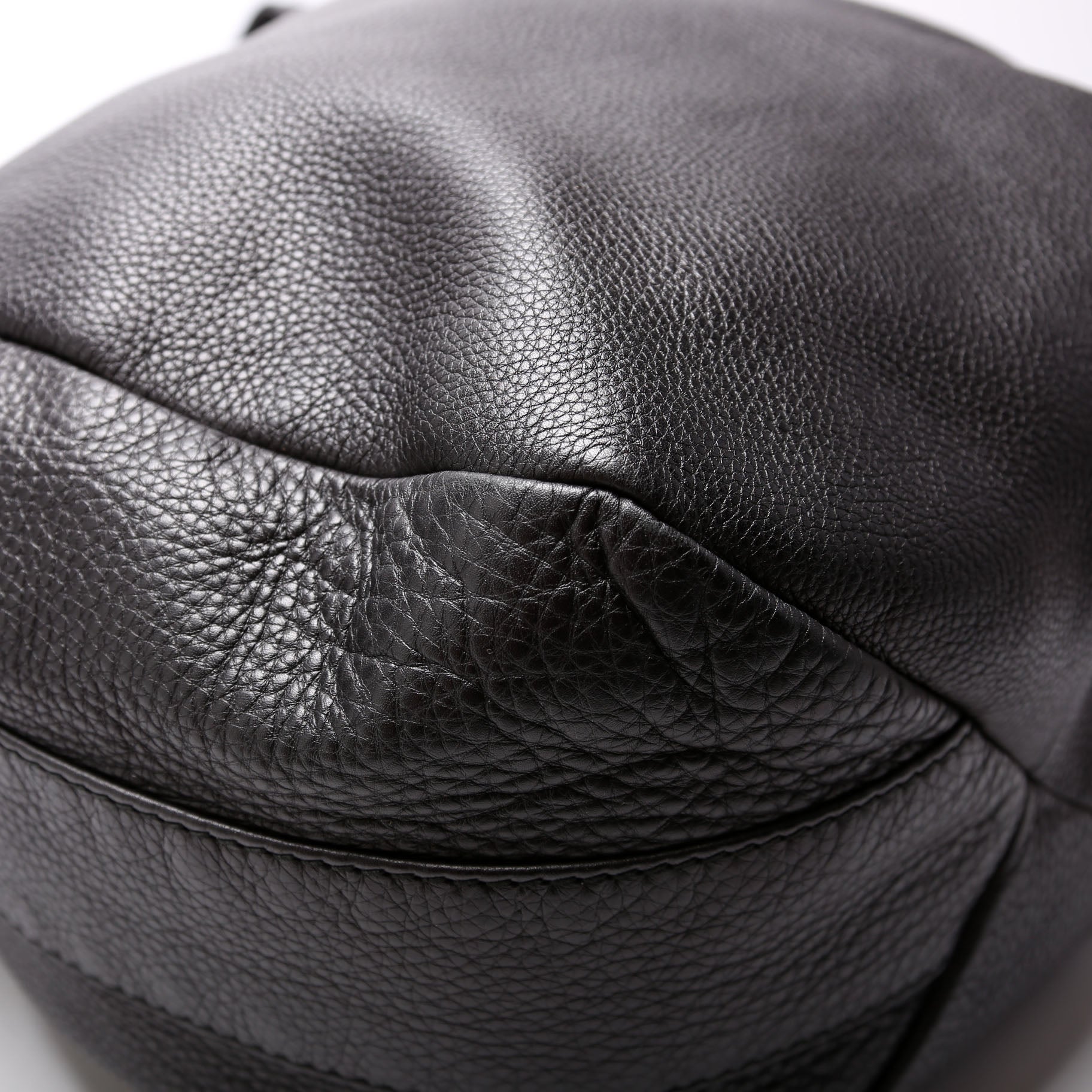 257050 Greenwich Leather One Shoulder Bag Black