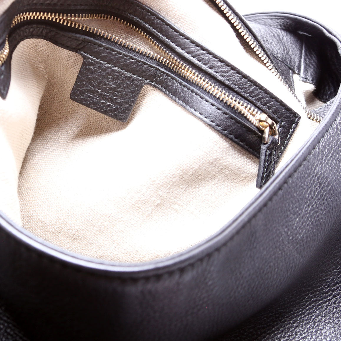 257050 Greenwich Leather One Shoulder Bag Black