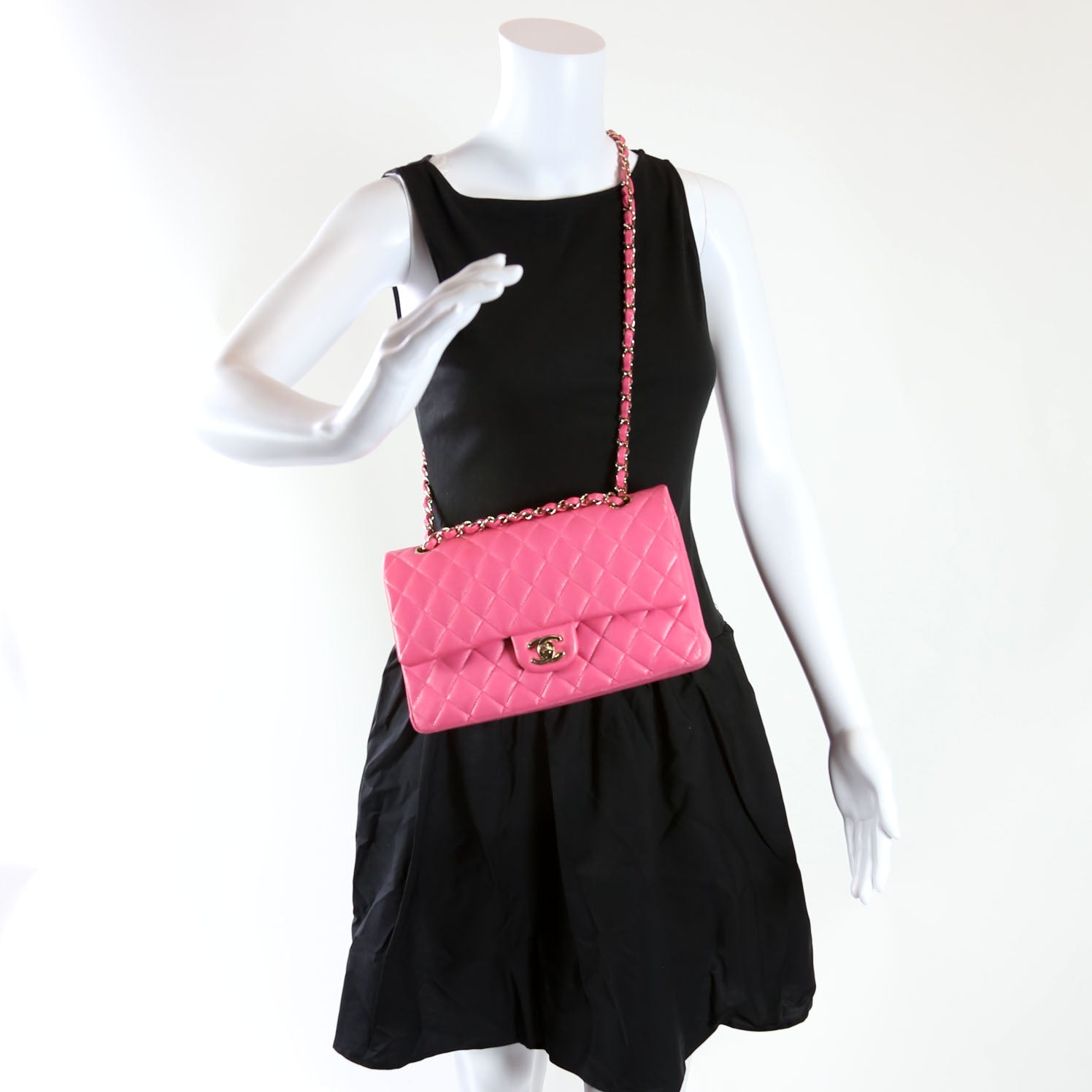 Classic Flap Medium Caviar 30M Pink