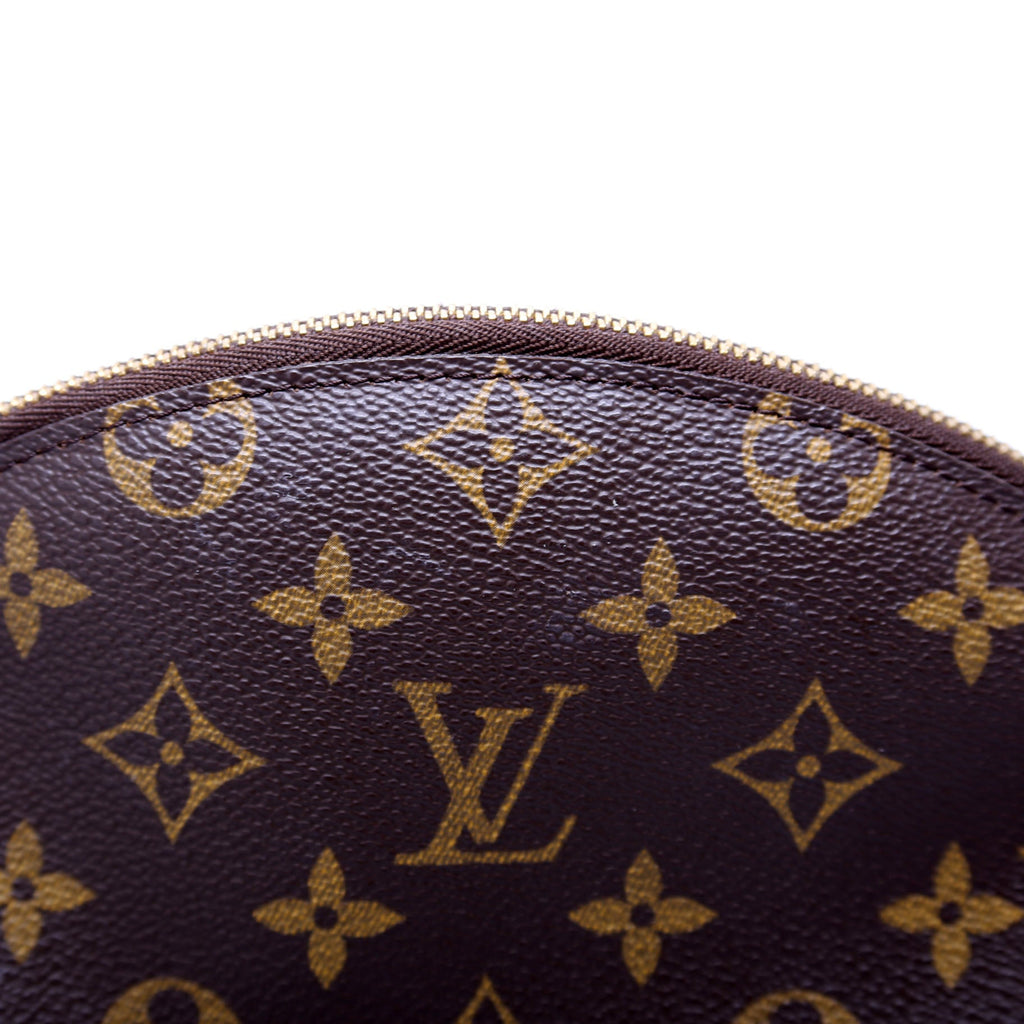 Trousse Demi Ronde Monogram 23