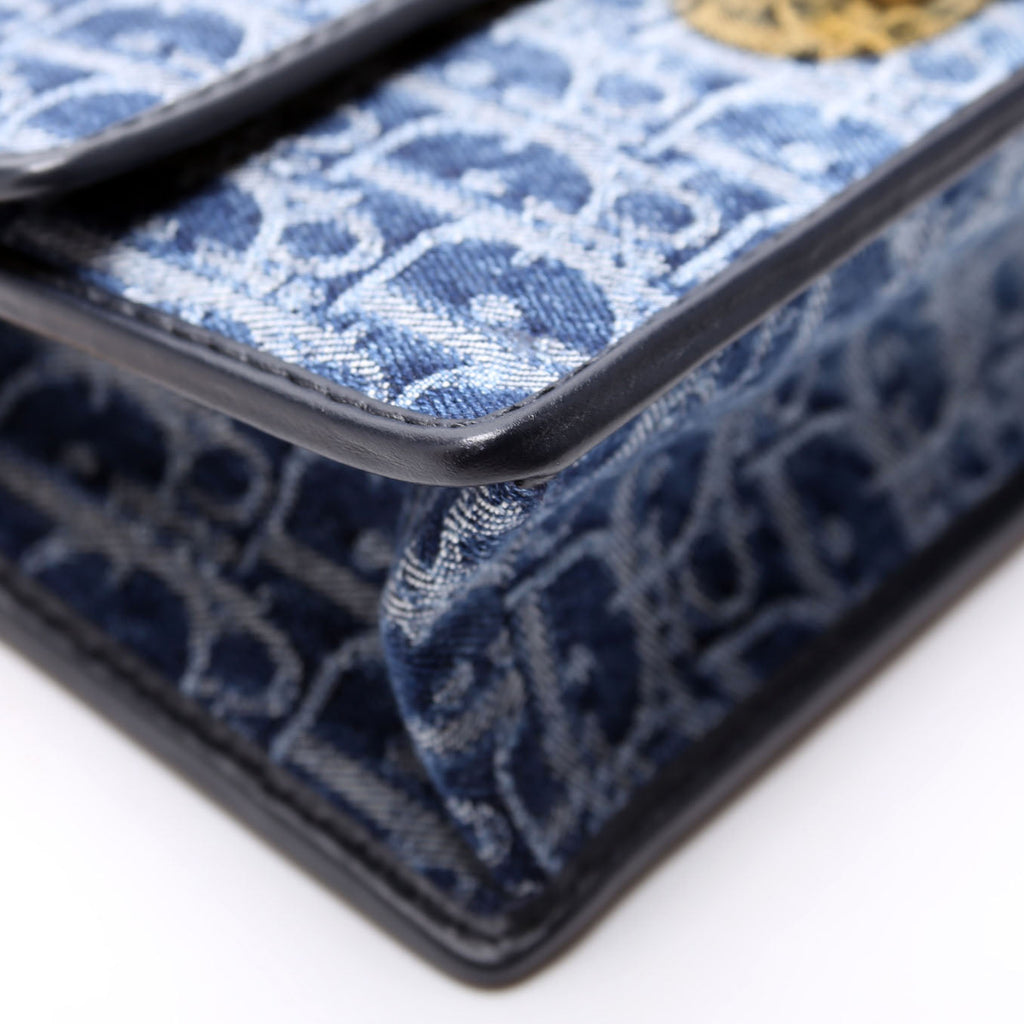 30 Montaigne E/W Denim Chain Bag