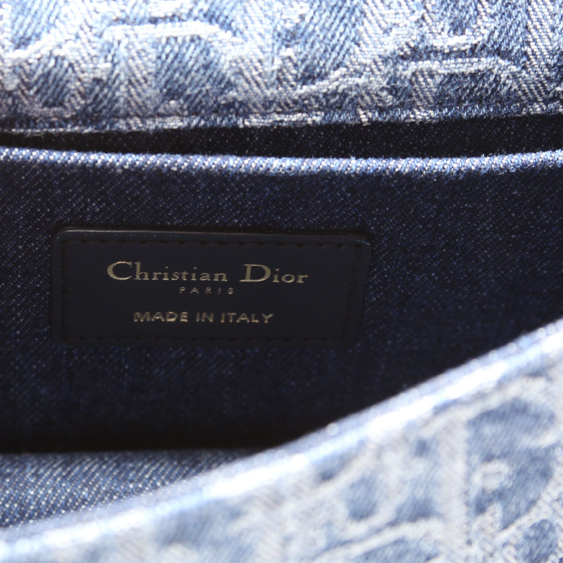 30 Montaigne E/W Denim Chain Bag