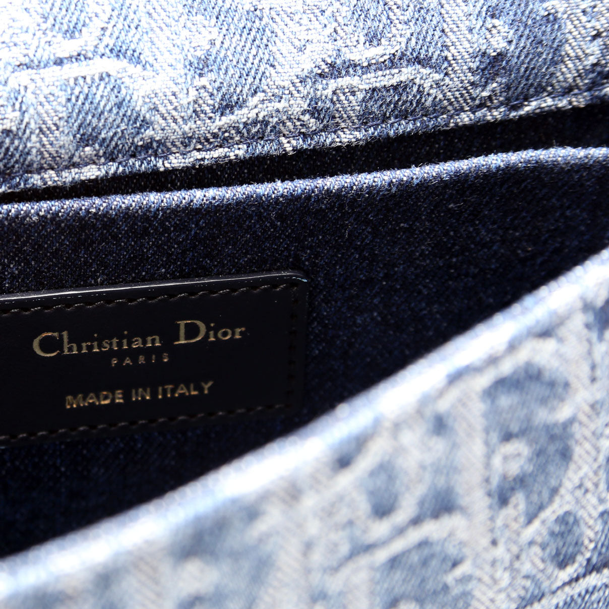 30 Montaigne E/W Denim Chain Bag