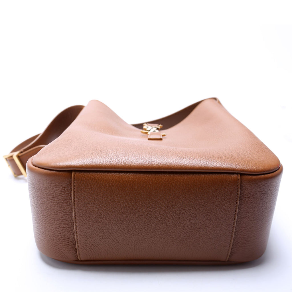 713938 Le 5 A 7 Supple Small Hobo Brown