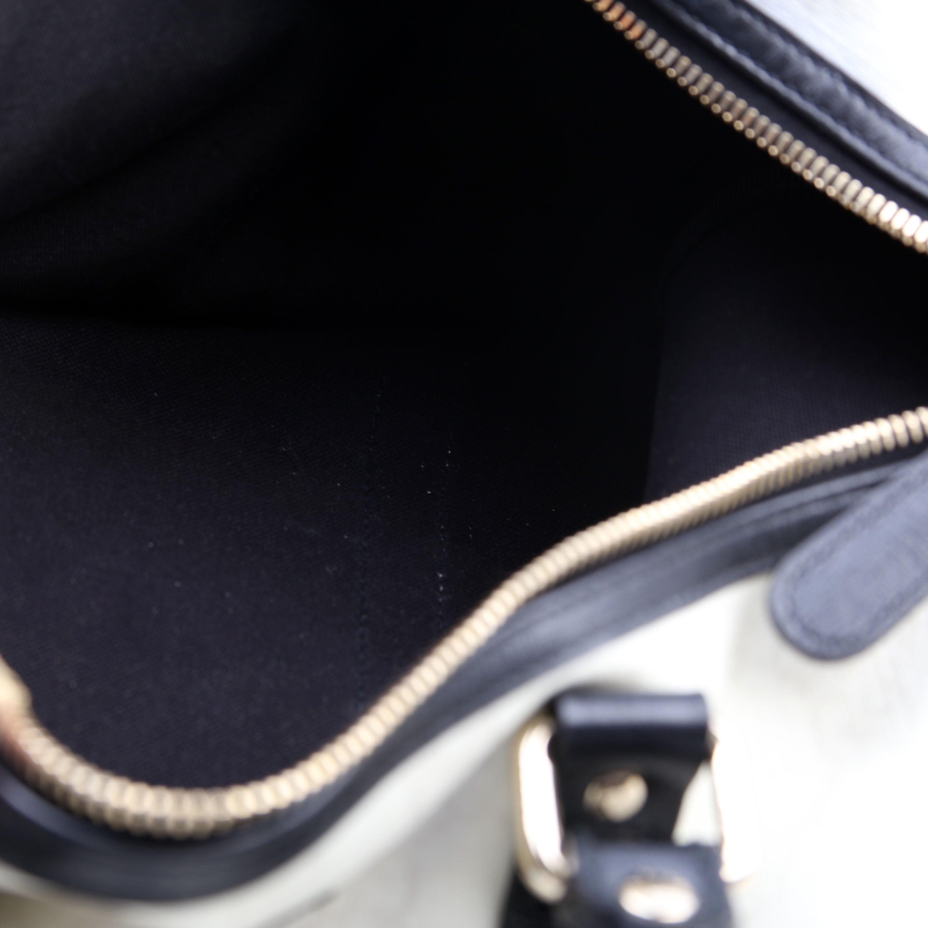 193603 Joy Boston Bag White/Black