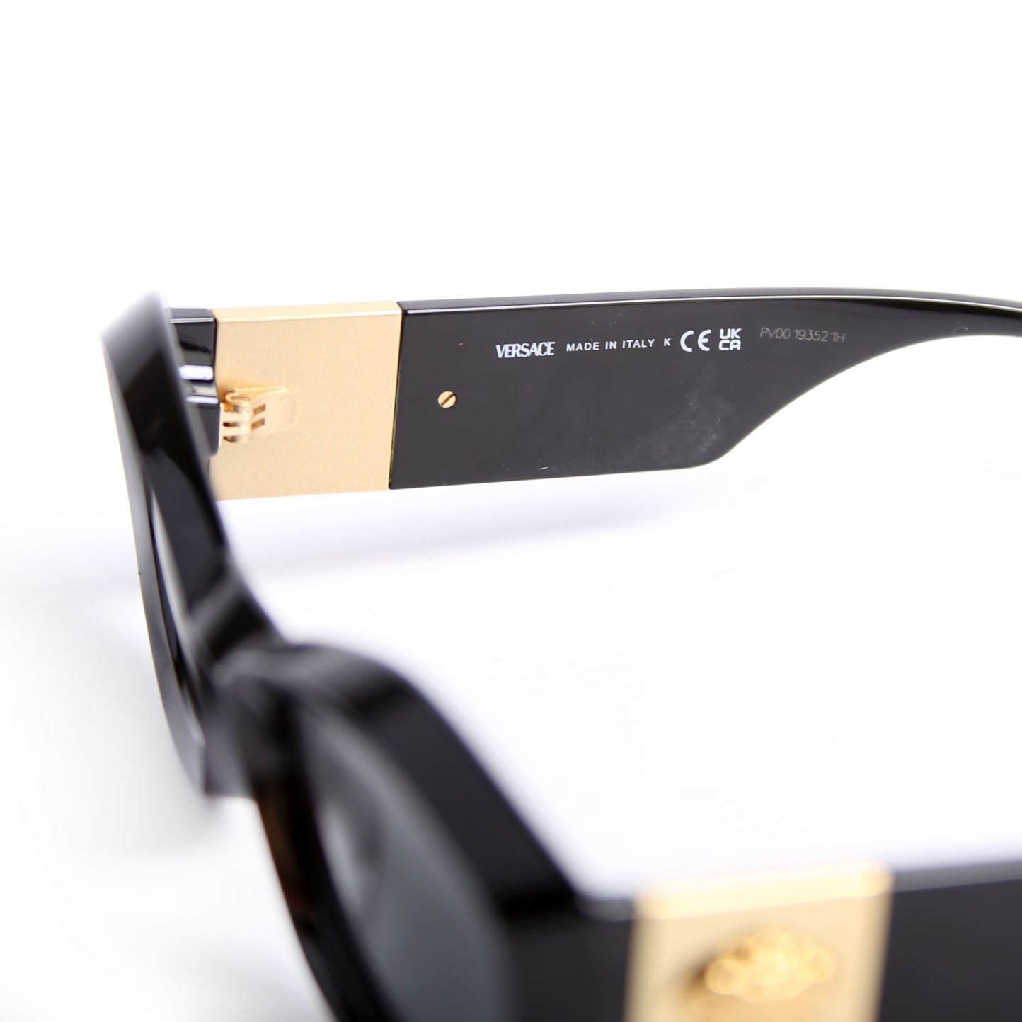 MOD 4466 Medusa Sunglasses Black/Gold