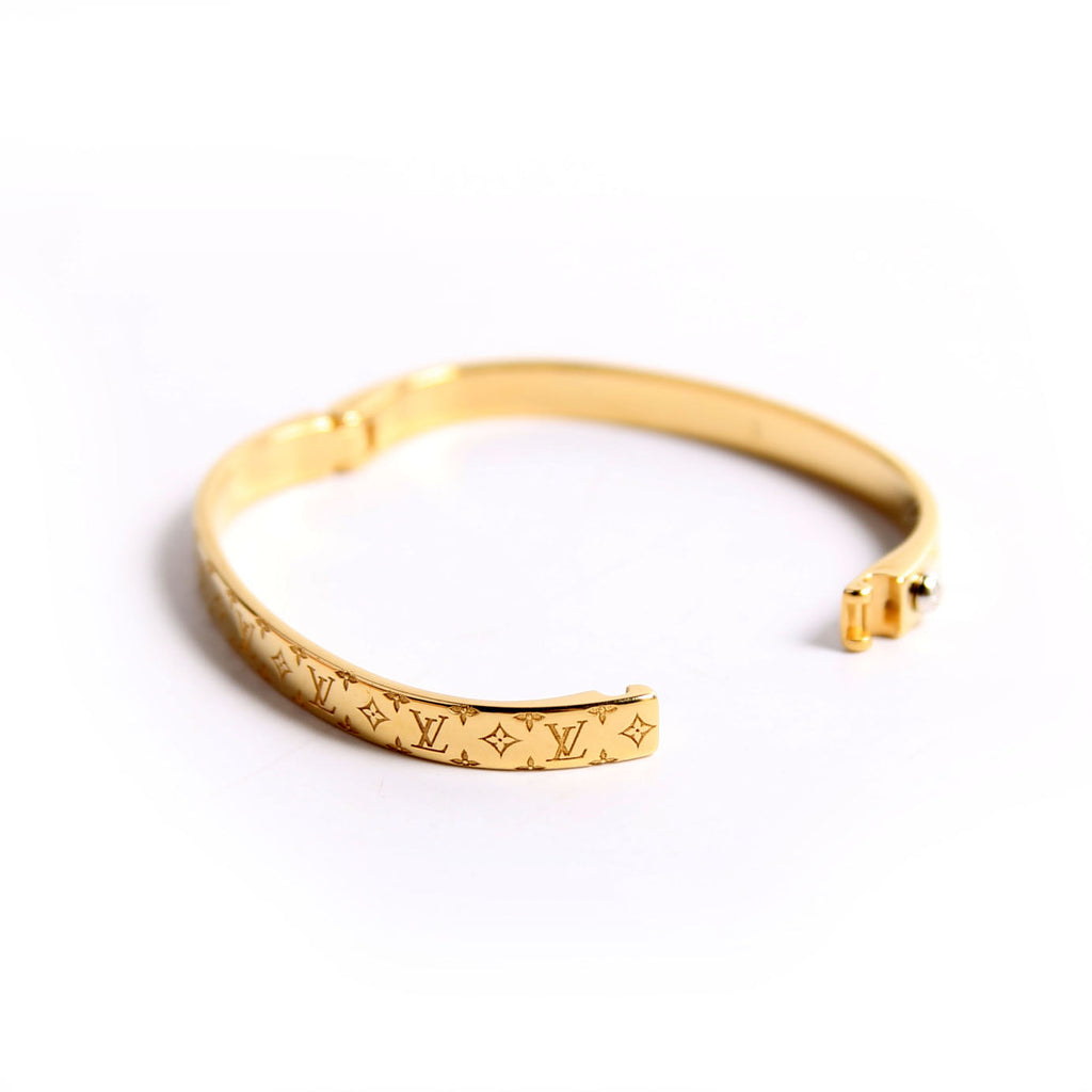 M1029M Nanogram Cuff Bracelet Size Small Gold