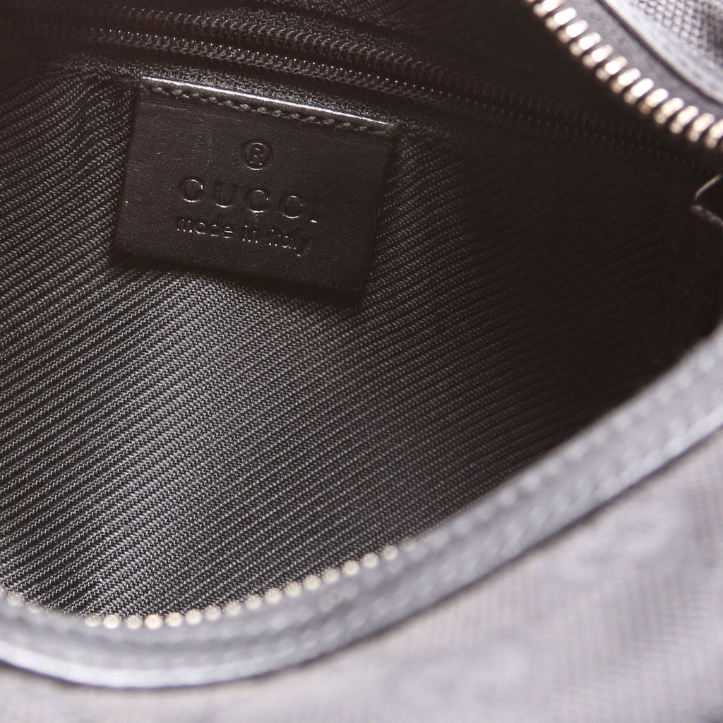 01233 GG Canvas Small Clasp Hobo Black