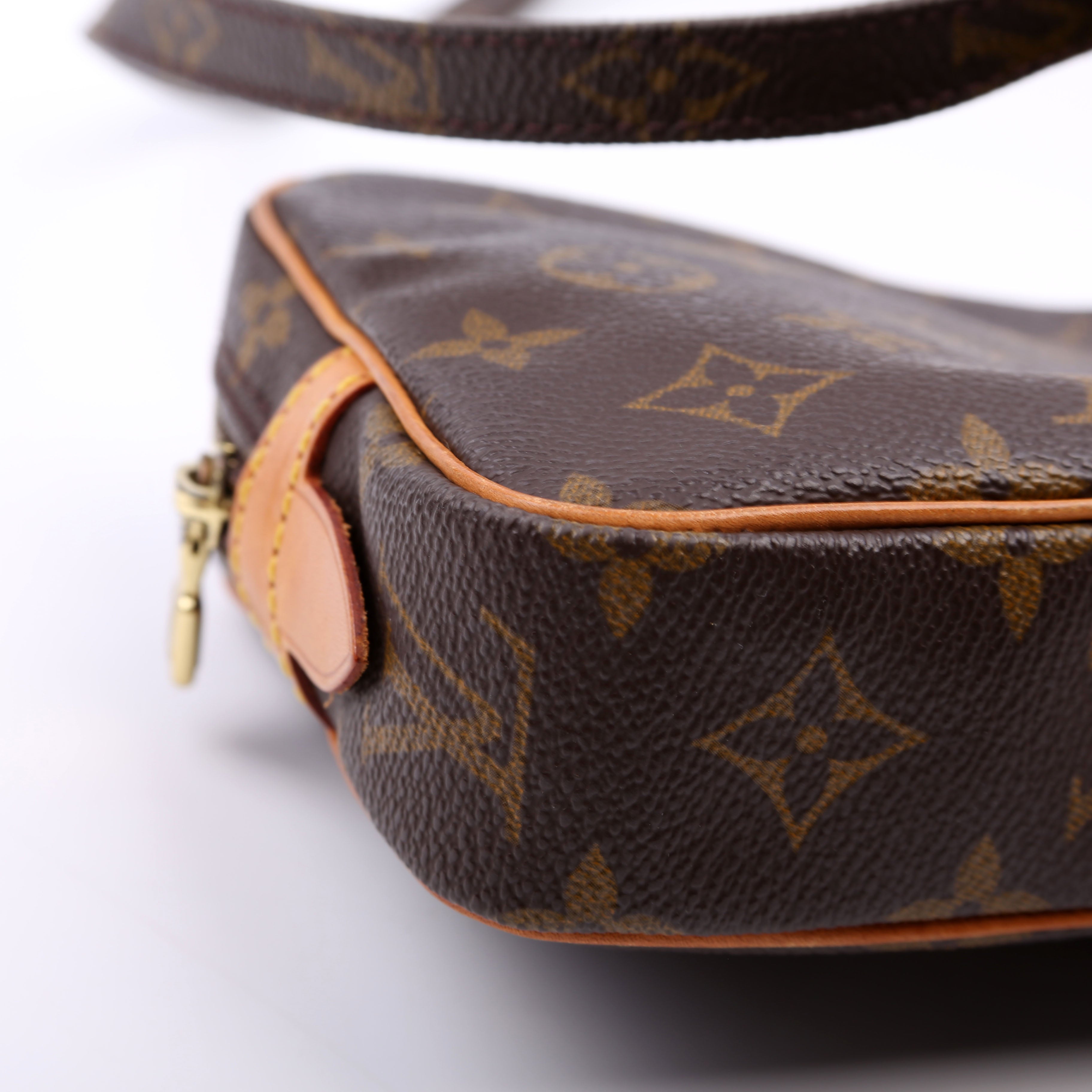 Pochette Marly Bandouliere Monogram