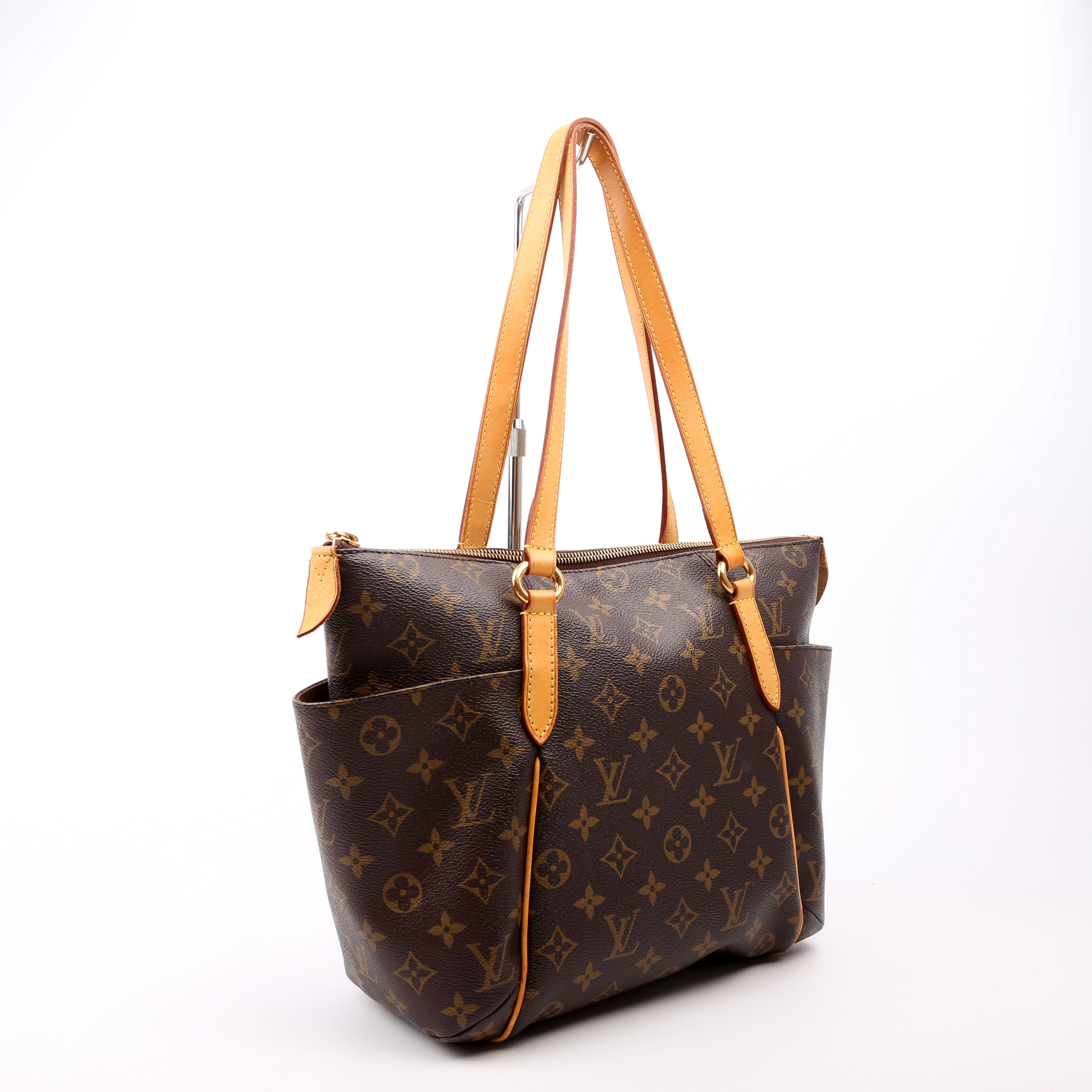 Totally PM Monogram