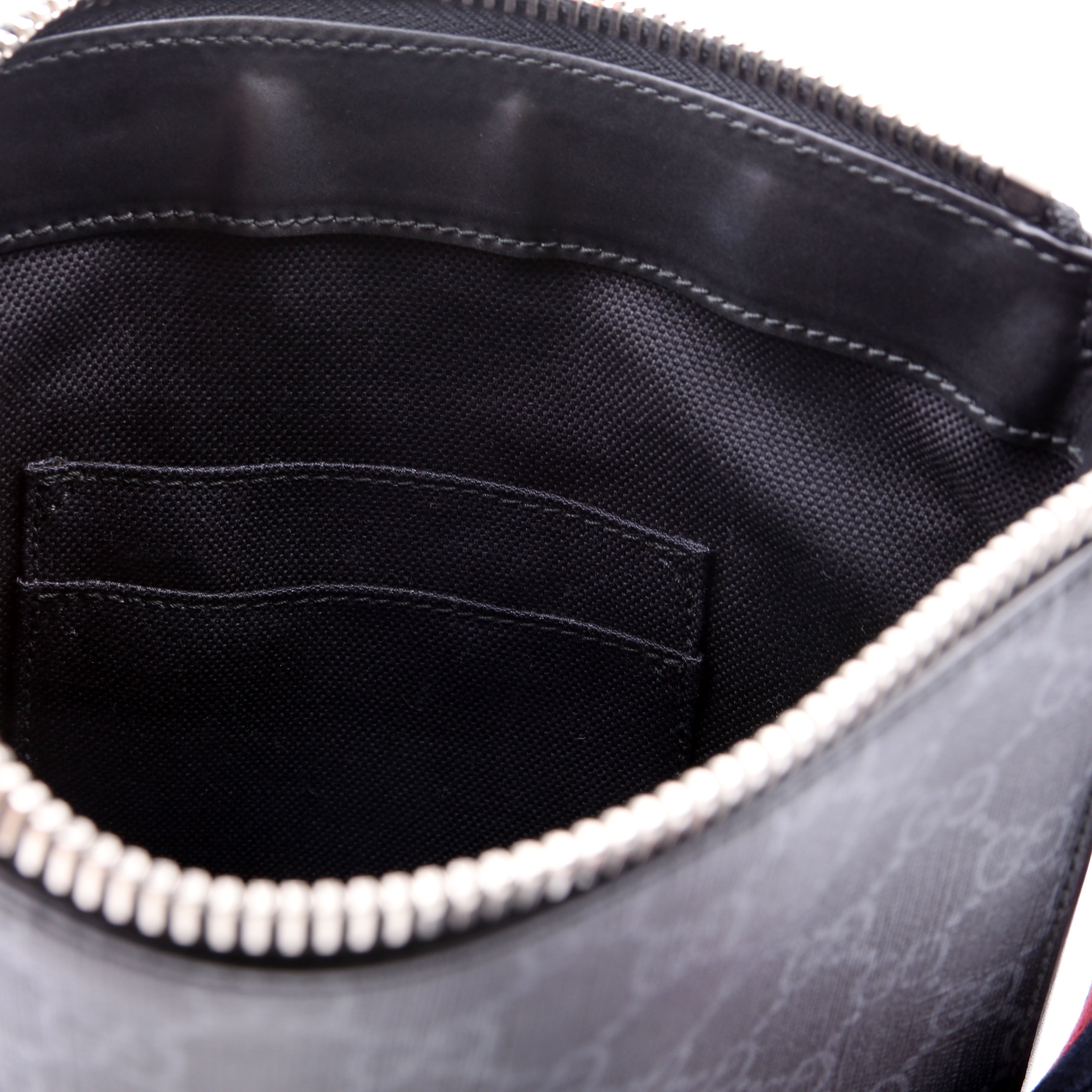 Gucci 523599 Supreme Messenger Bag Black