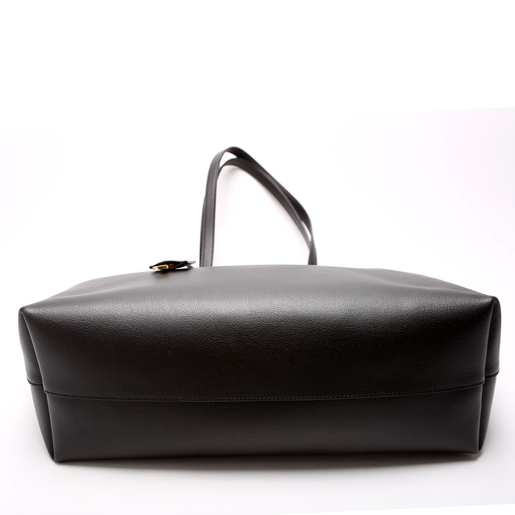 Shopping Bag East/West Supple Leather 600281 Black