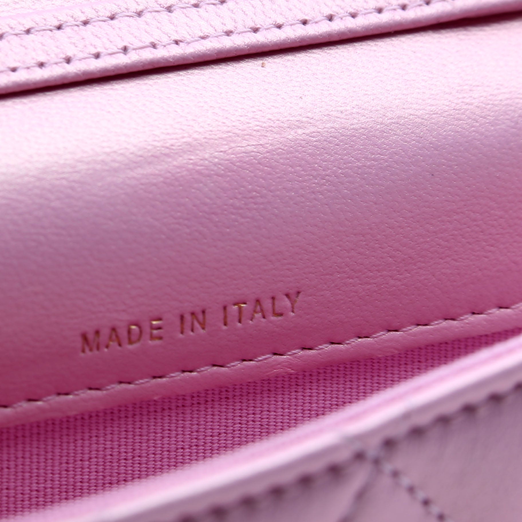 Clutch With Chain Pearly Lambskin Pink