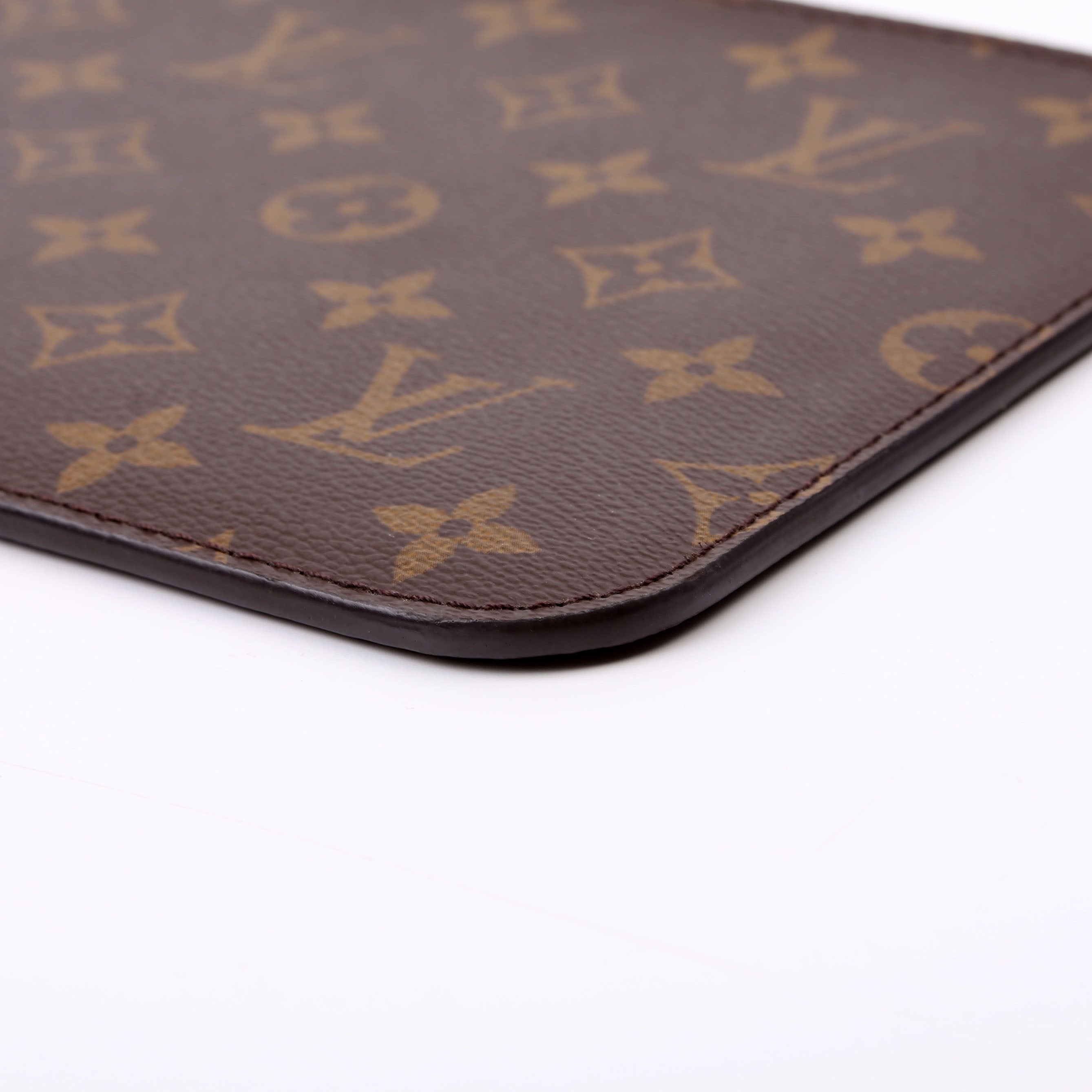 Pochette Only Neverfull Monogram