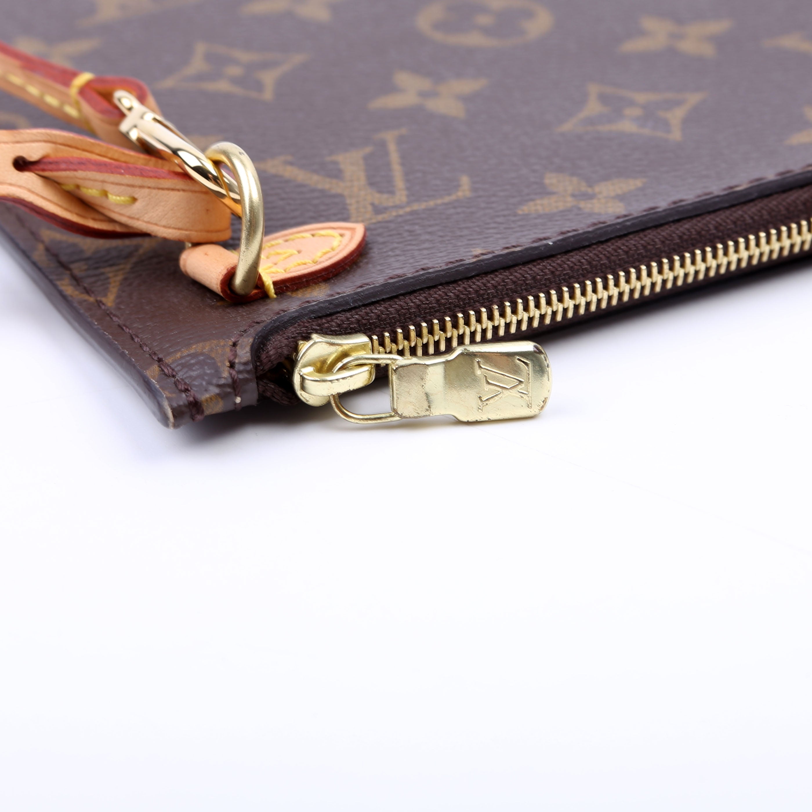 Pochette Only Neverfull Monogram