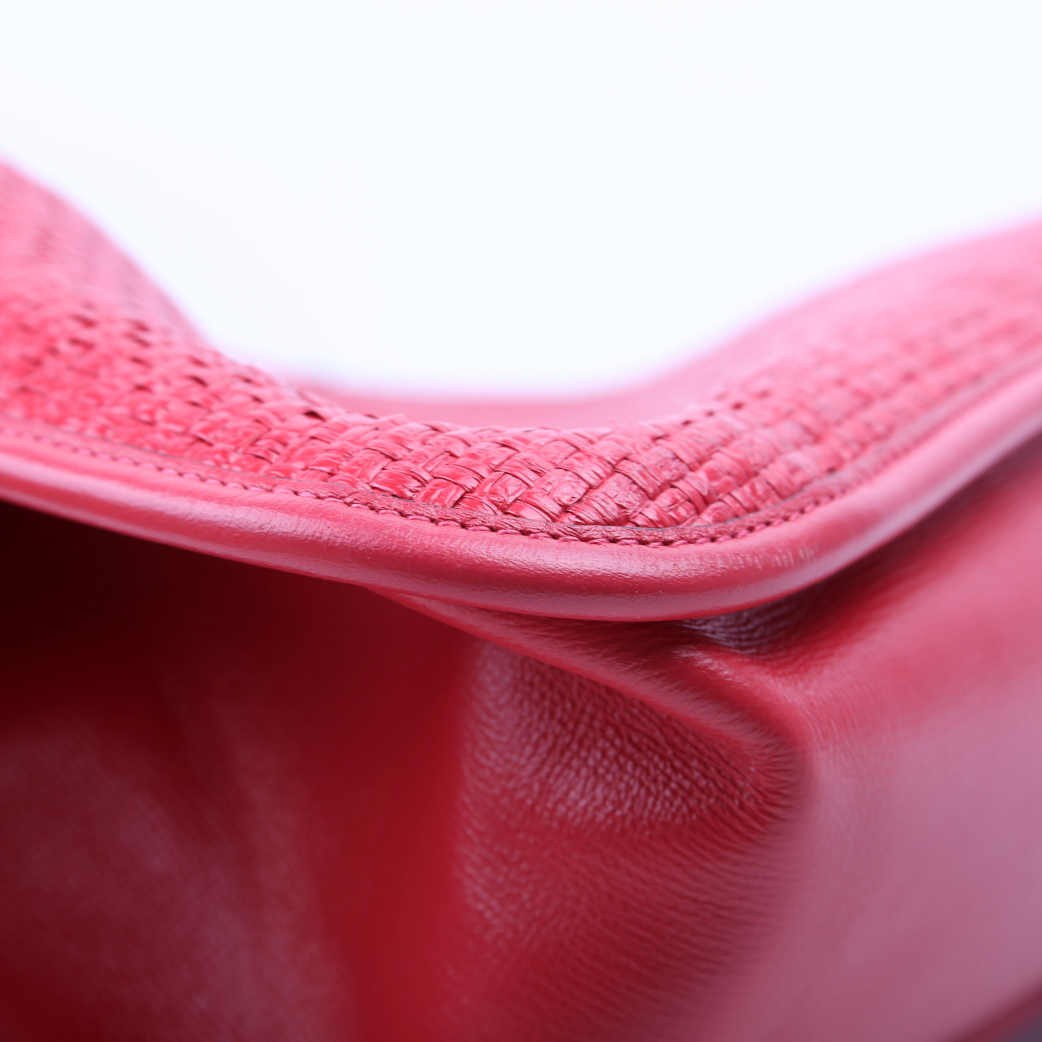 623694 1955 Horsebit Raffia Tote Red