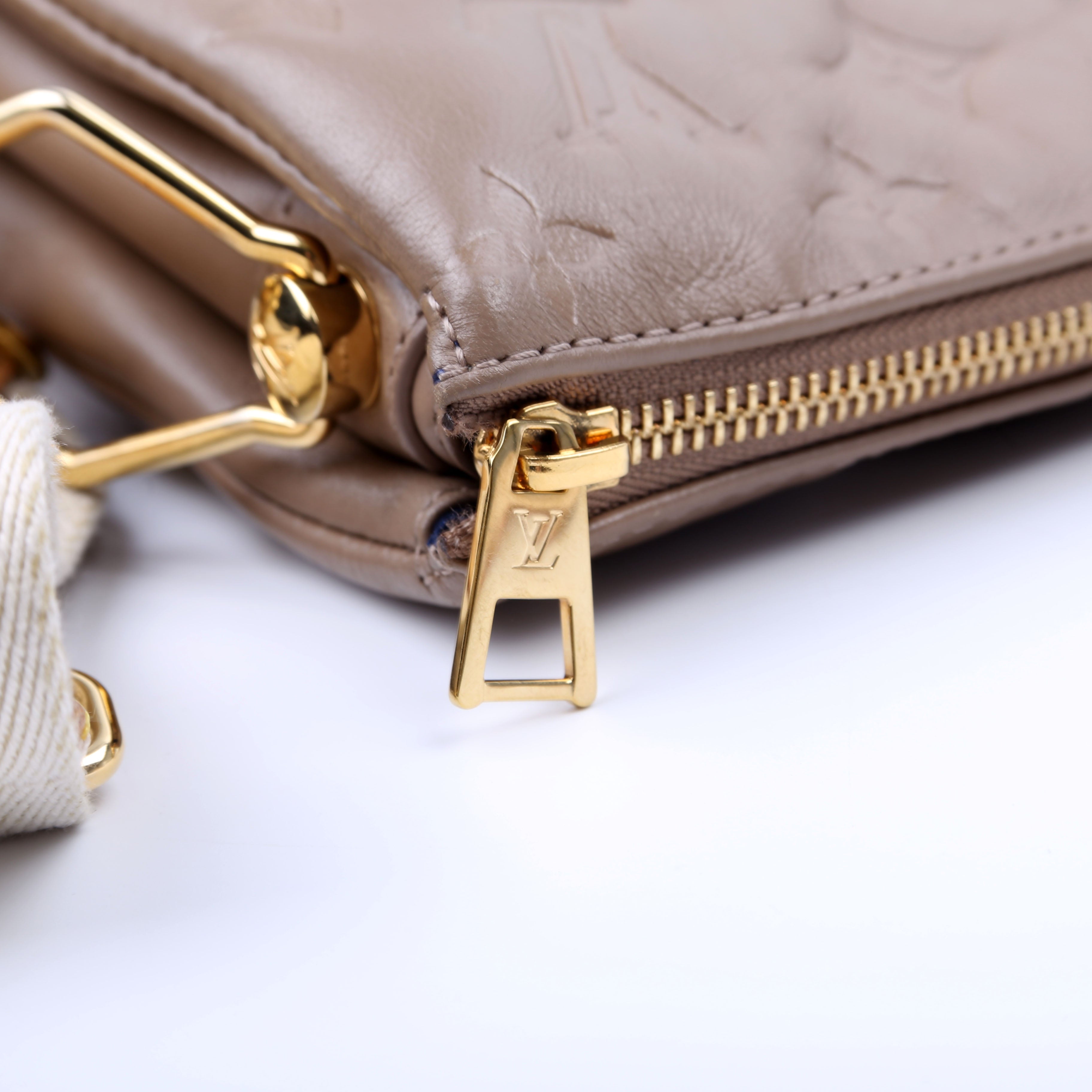 Coussin MM Lambskin Taupe