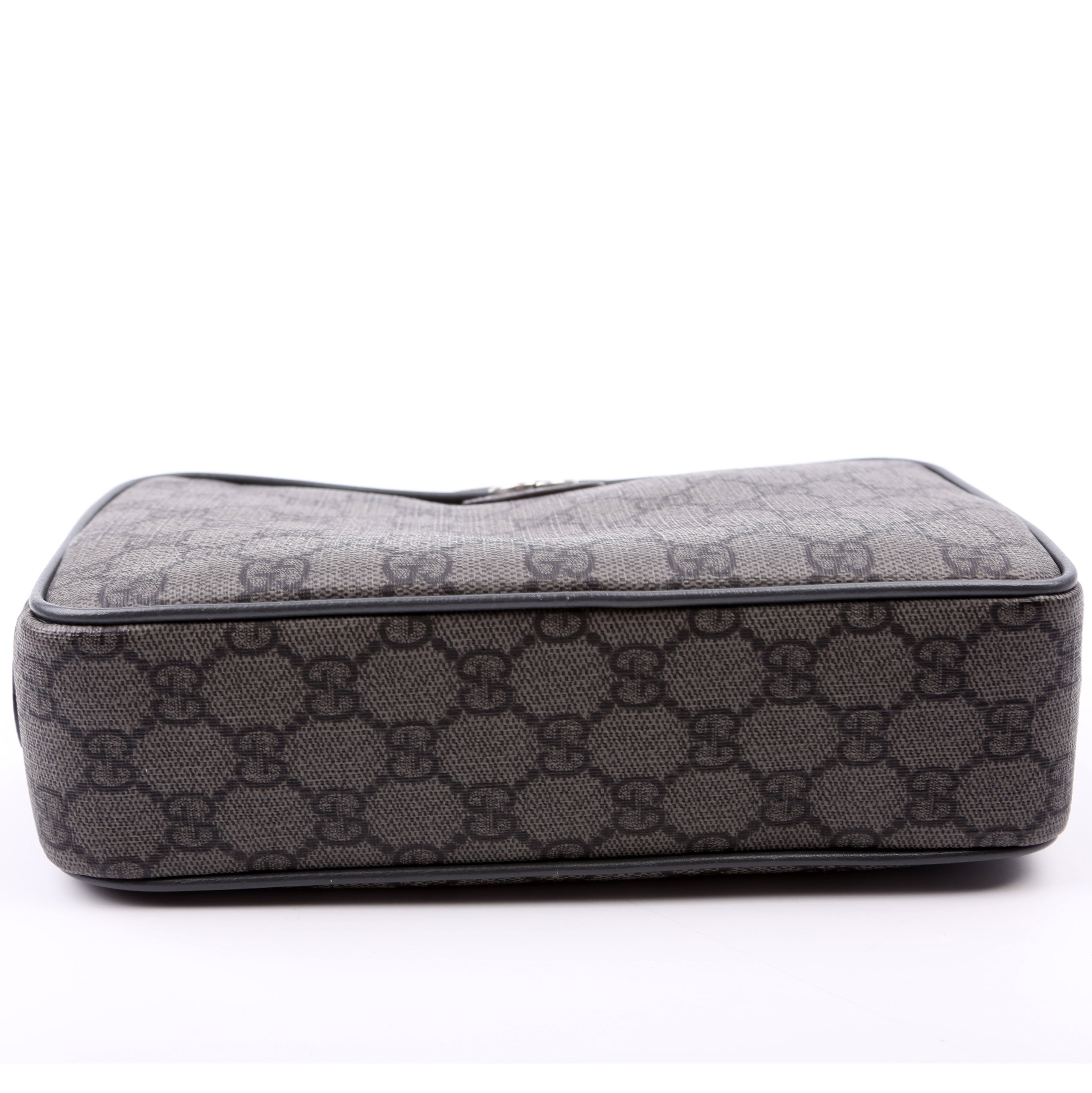 760019 Ophidia GG Supreme Small Toiletry Case Grey