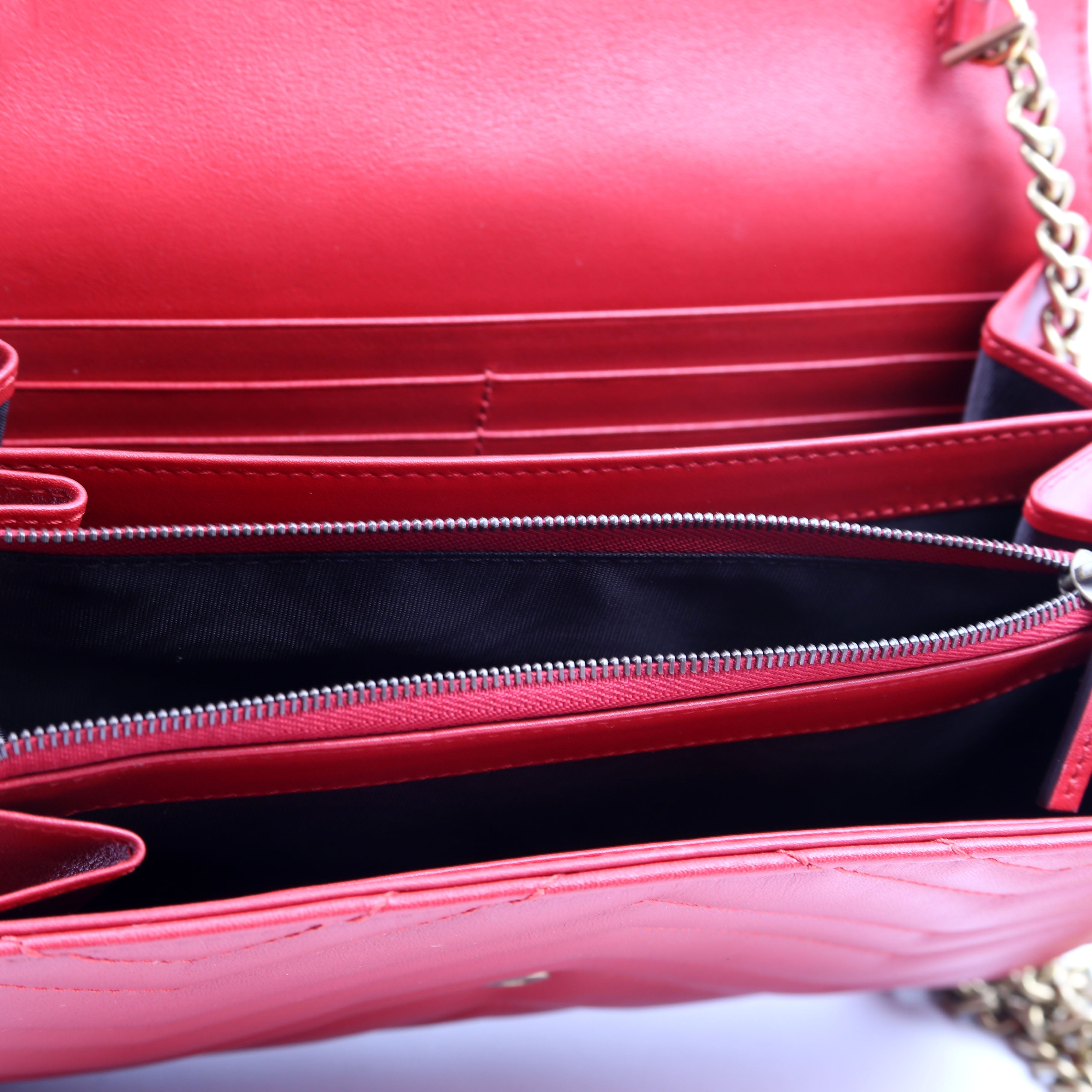 474575 Marmont Chain Wallet Red