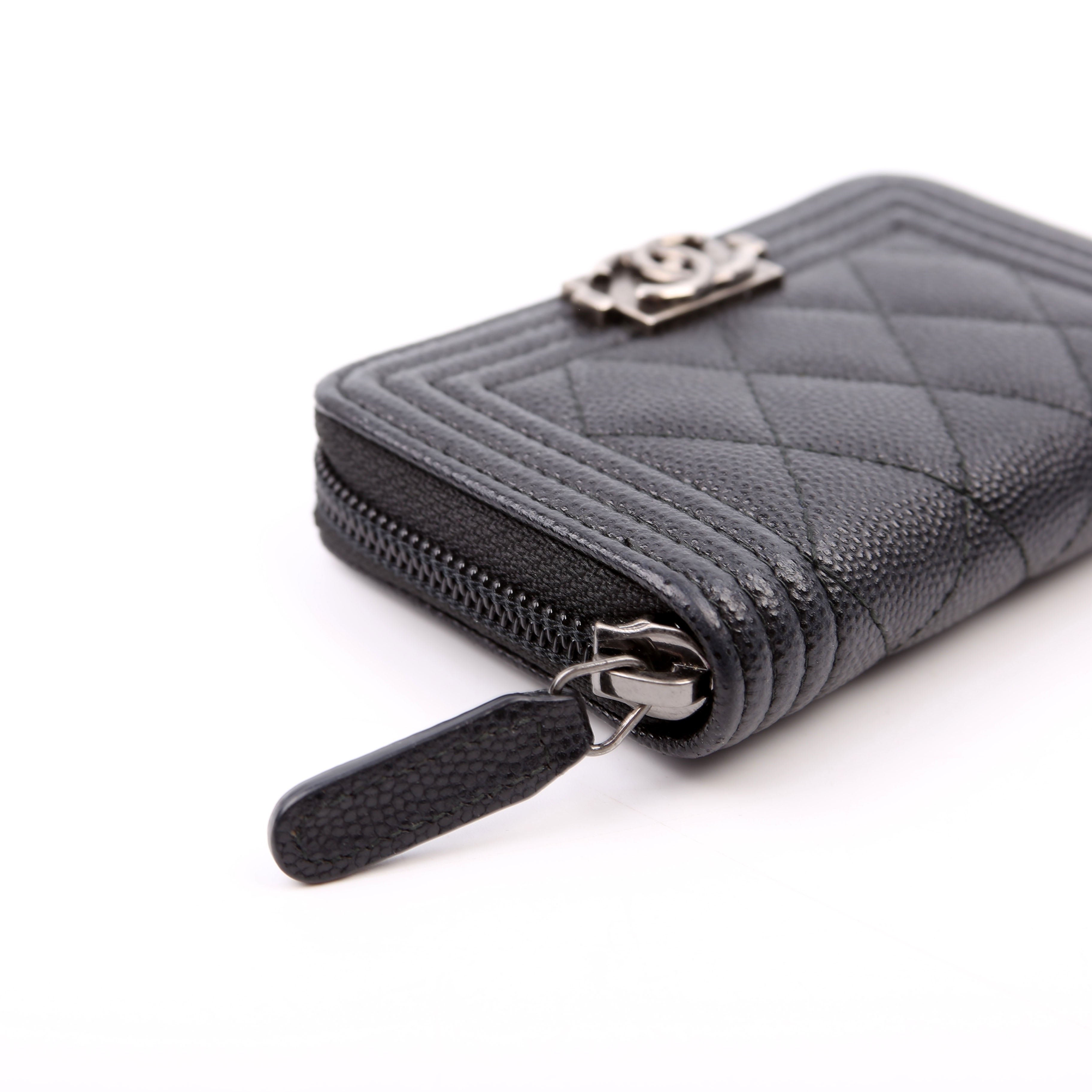 Boy Zip Around Coin Purse Quilted Caviar 23M Black
