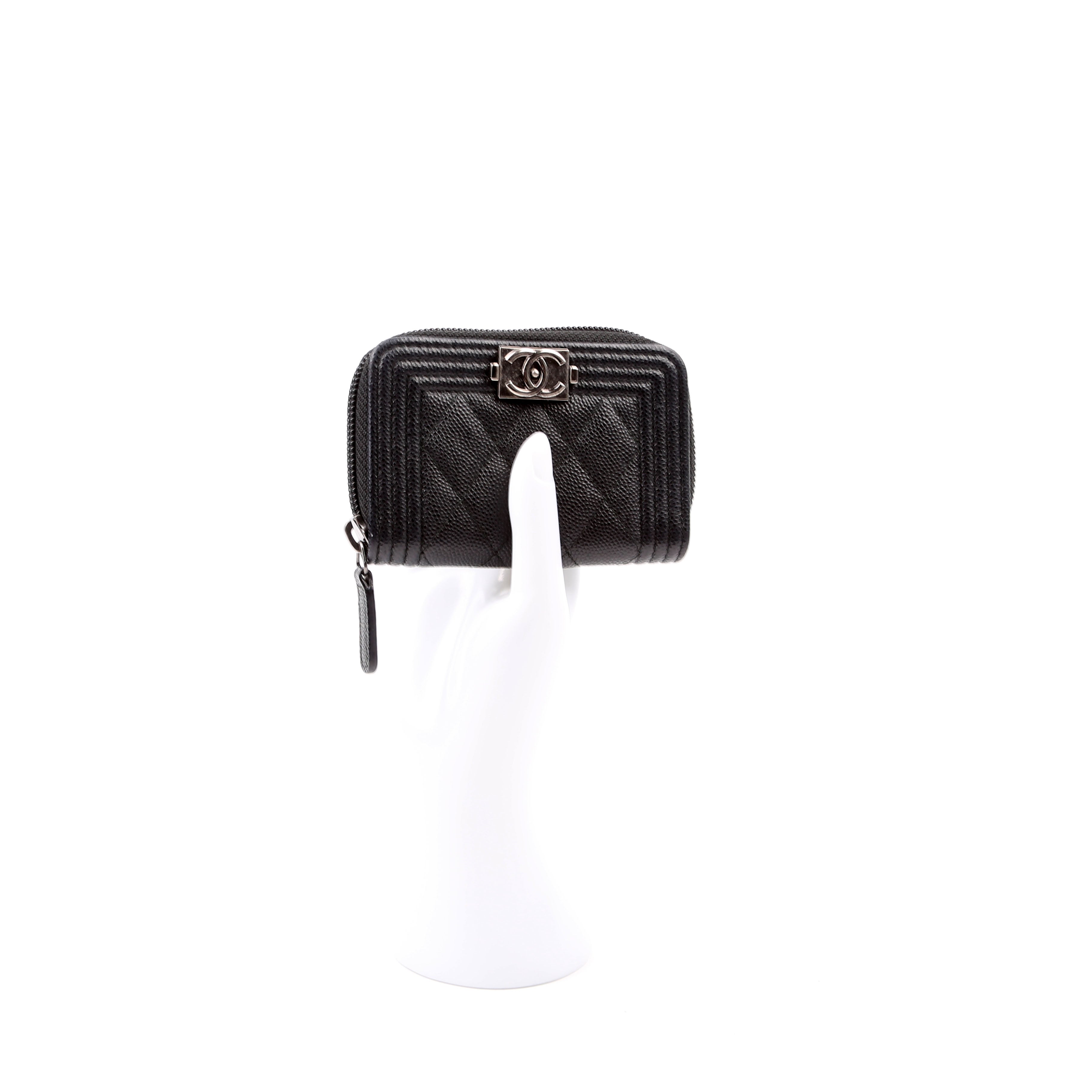 Boy Zip Around Coin Purse Quilted Caviar 23M Black