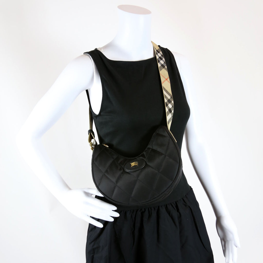 Horseshoe Nylon Crossbody Black