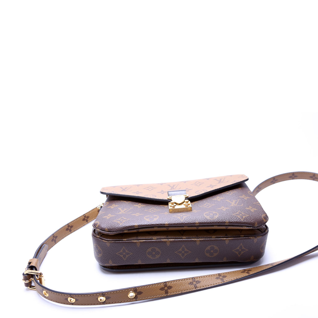 Pochette Metis Reverse Monogram