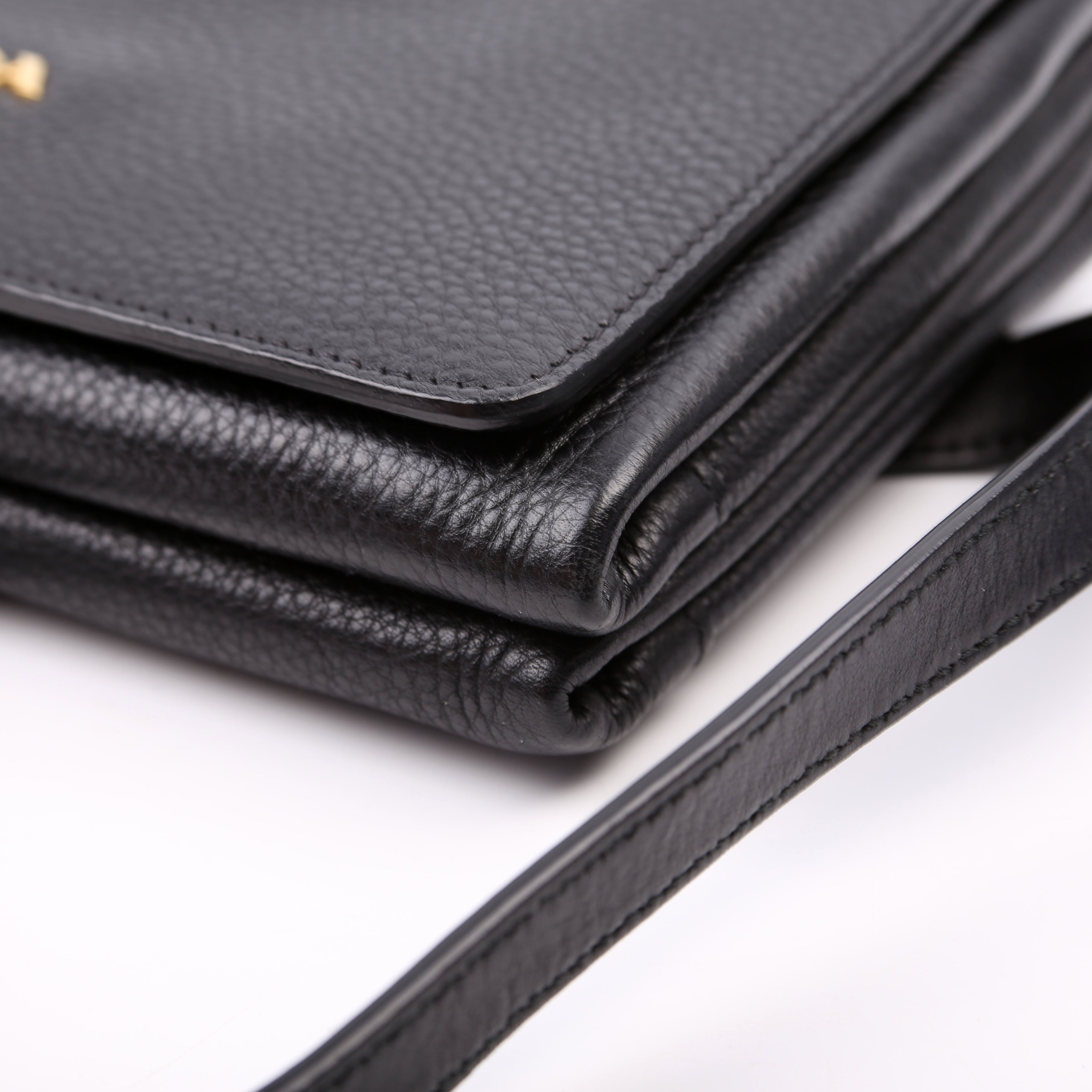 1BH031 Vitello Daino Leather Flap/Zip Crossbody Black