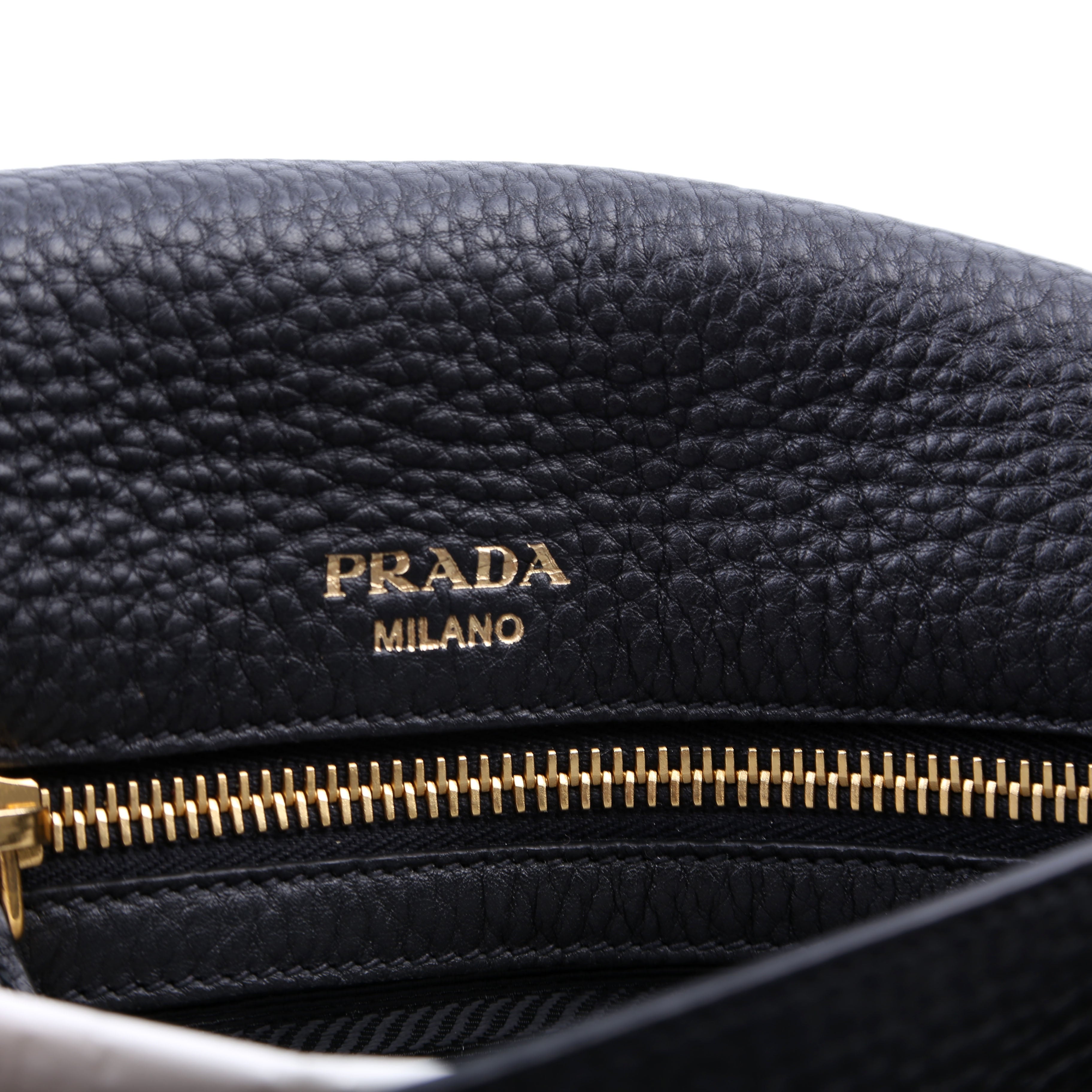 1BH031 Vitello Daino Leather Flap/Zip Crossbody Black