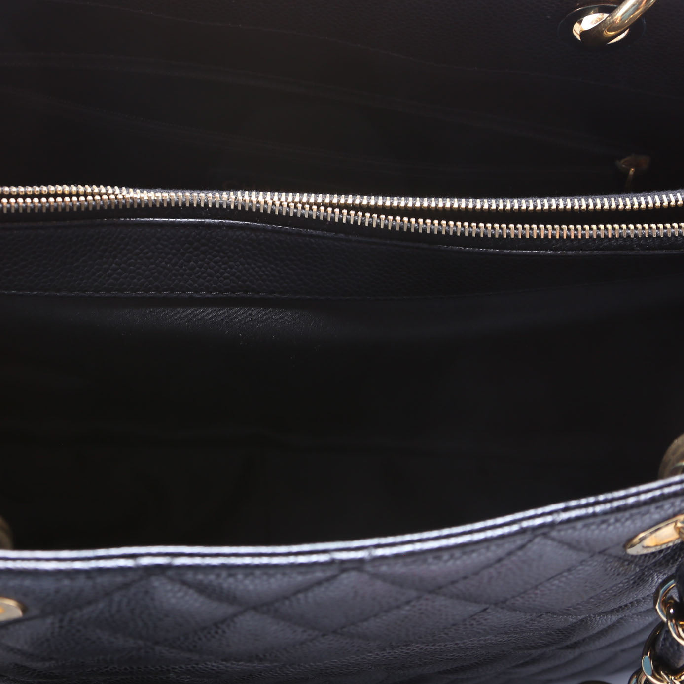 Grand Shopping Tote Extra Large Caviar Black