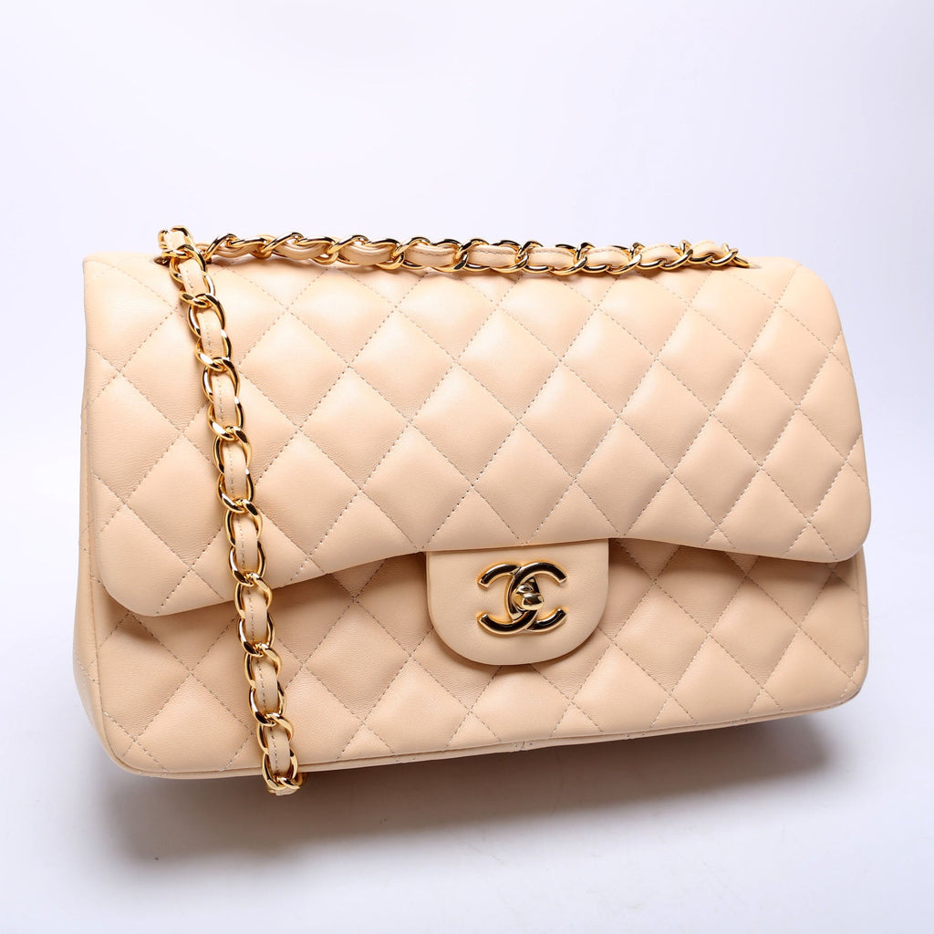 Classic Flap Jumbo Lambskin 24M Cream