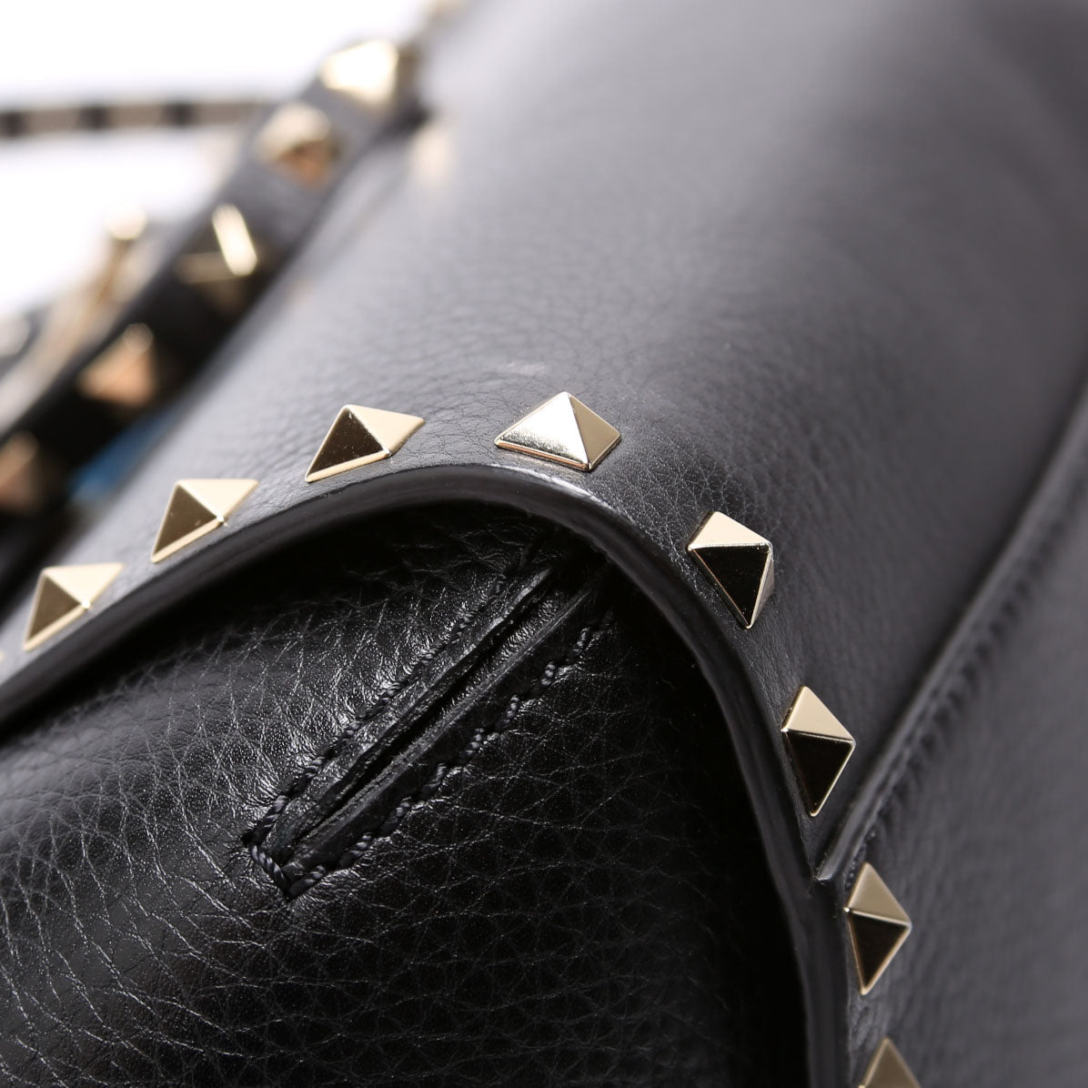 Rockstud Single Handle Bag Black