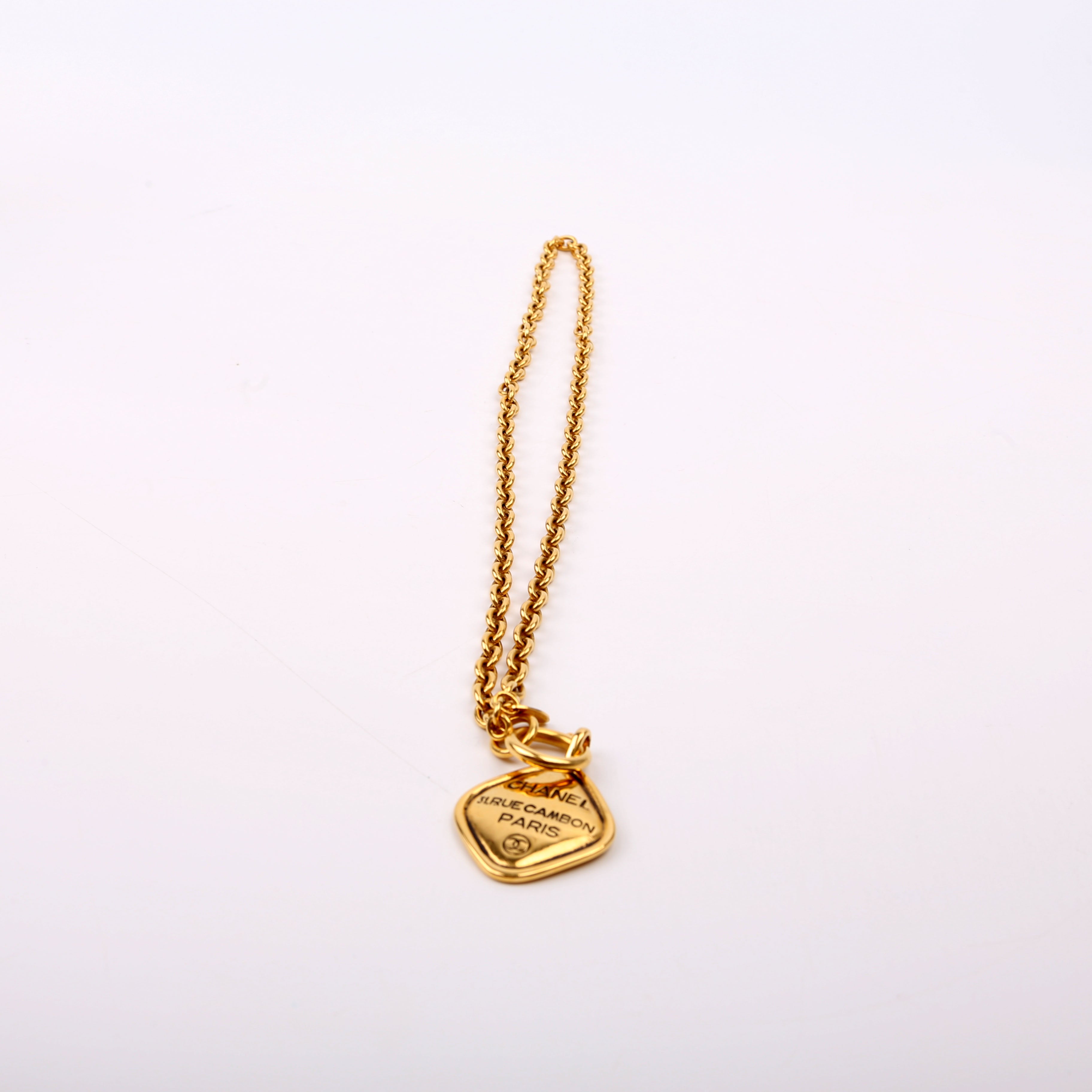 Petit Louis Stud Earrings Gold