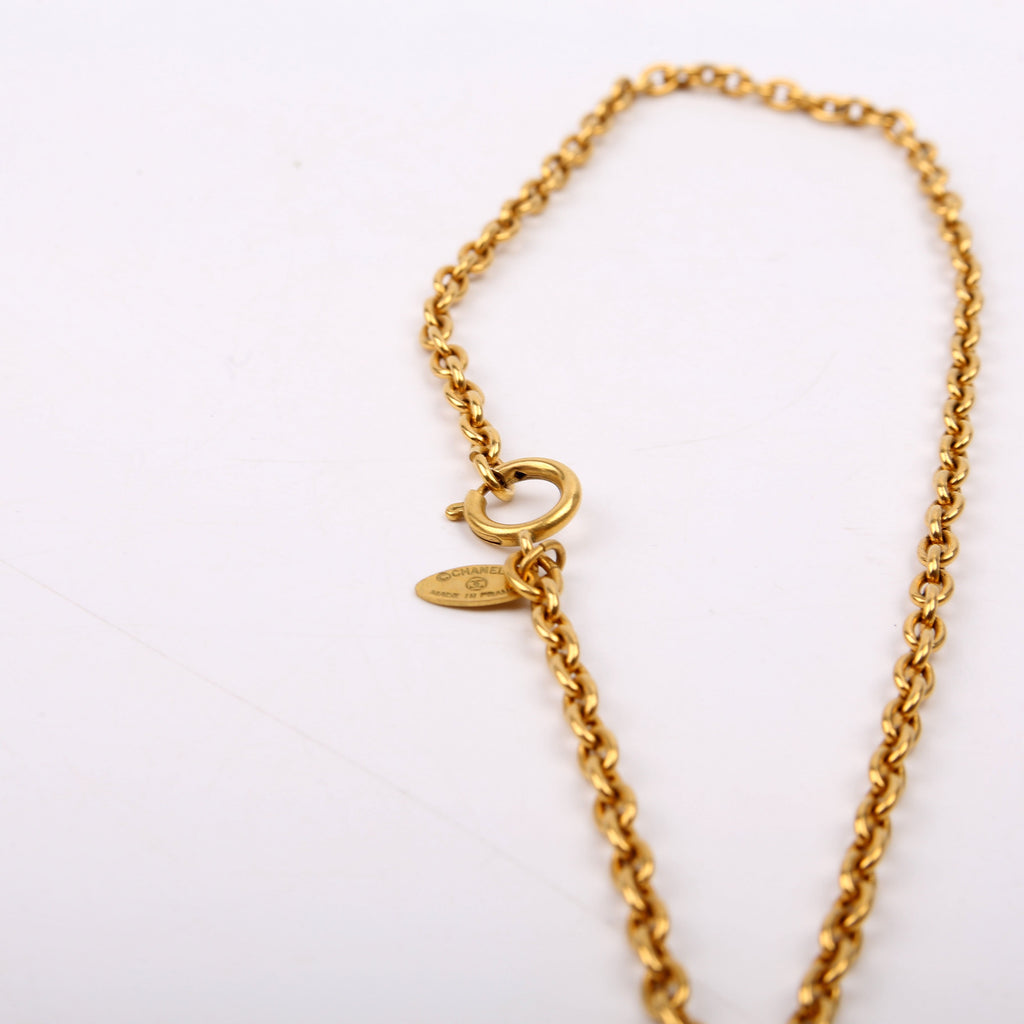 CC Pendant Choker Necklace Gold