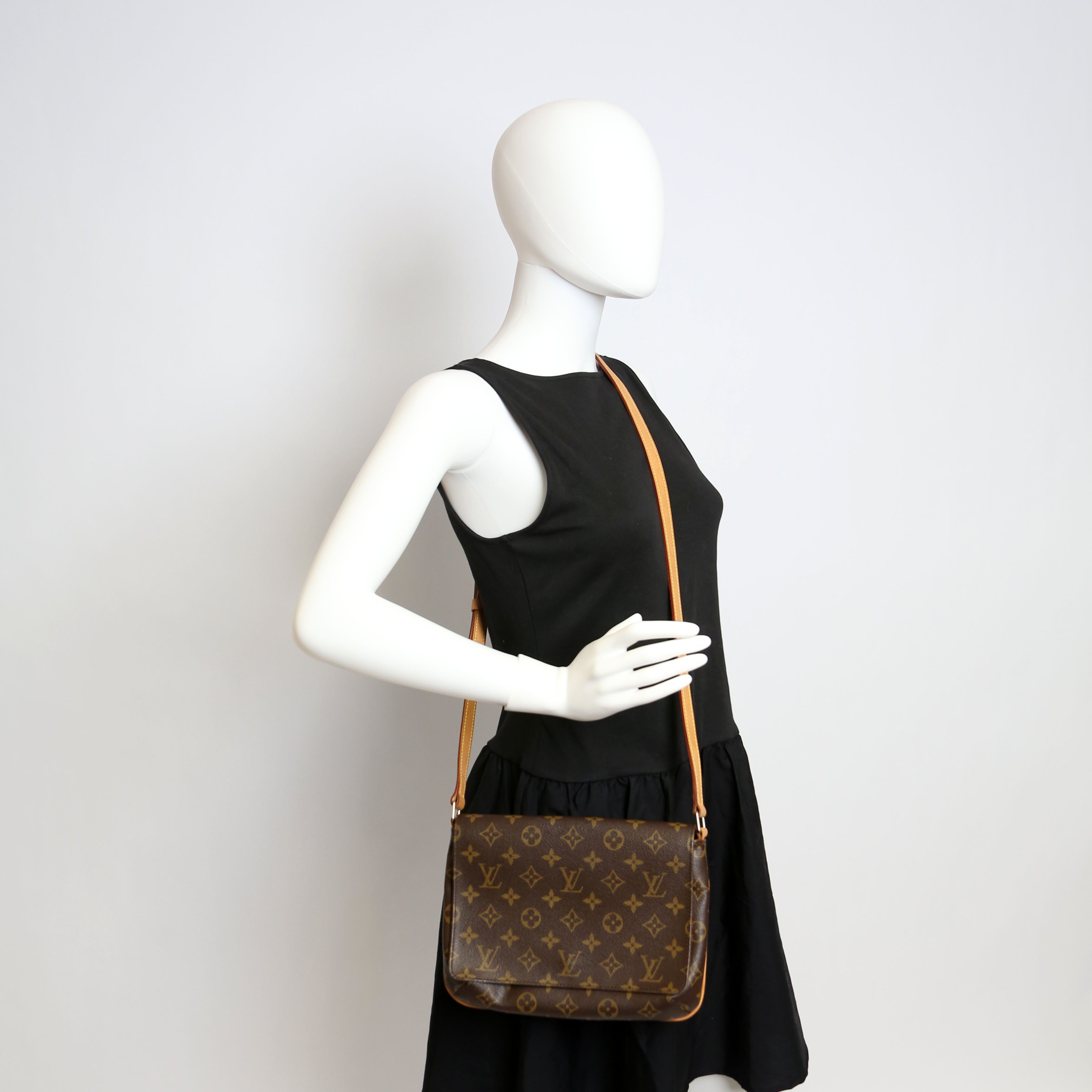 Musette Tango Long Monogram