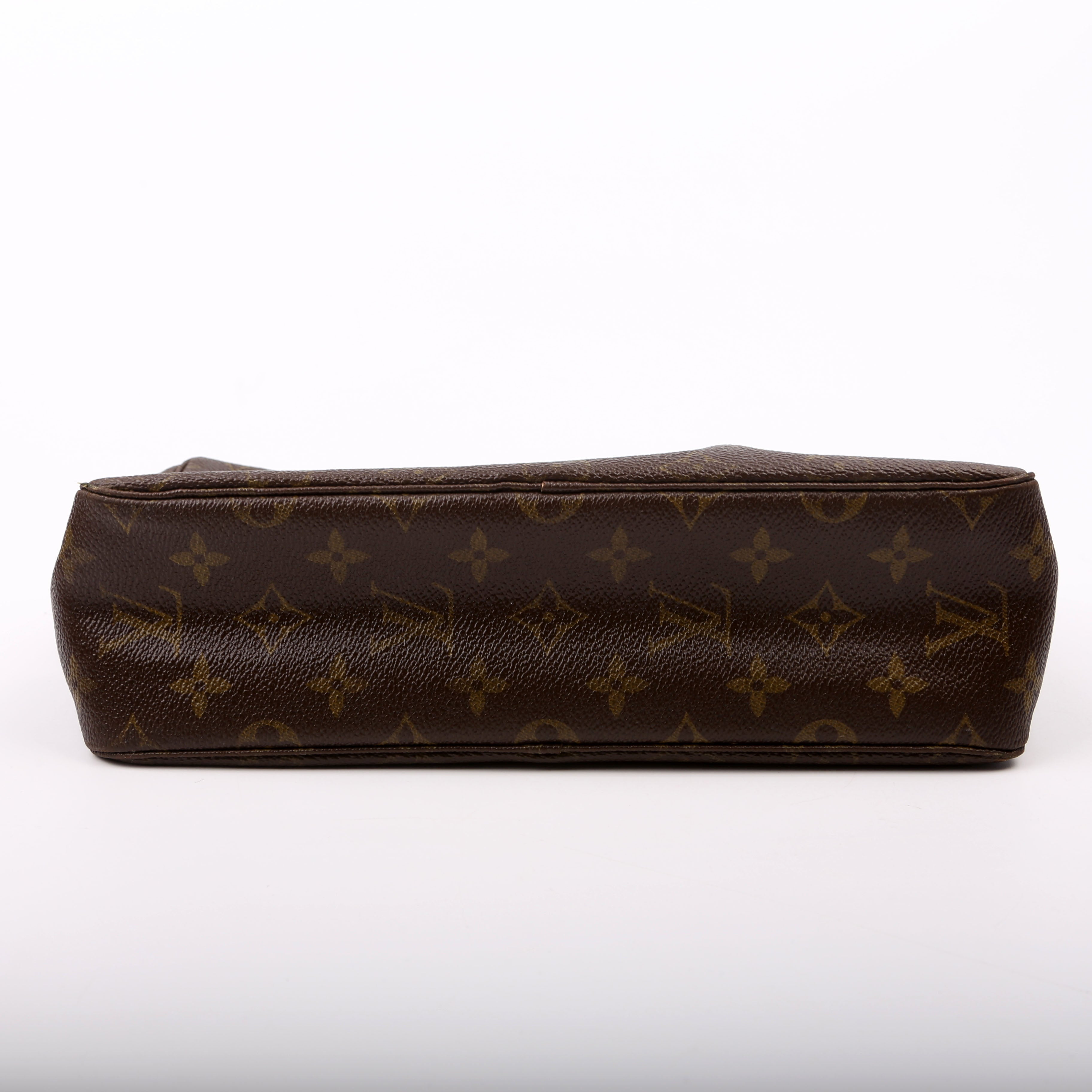Trousse Toilette 28 Monogram