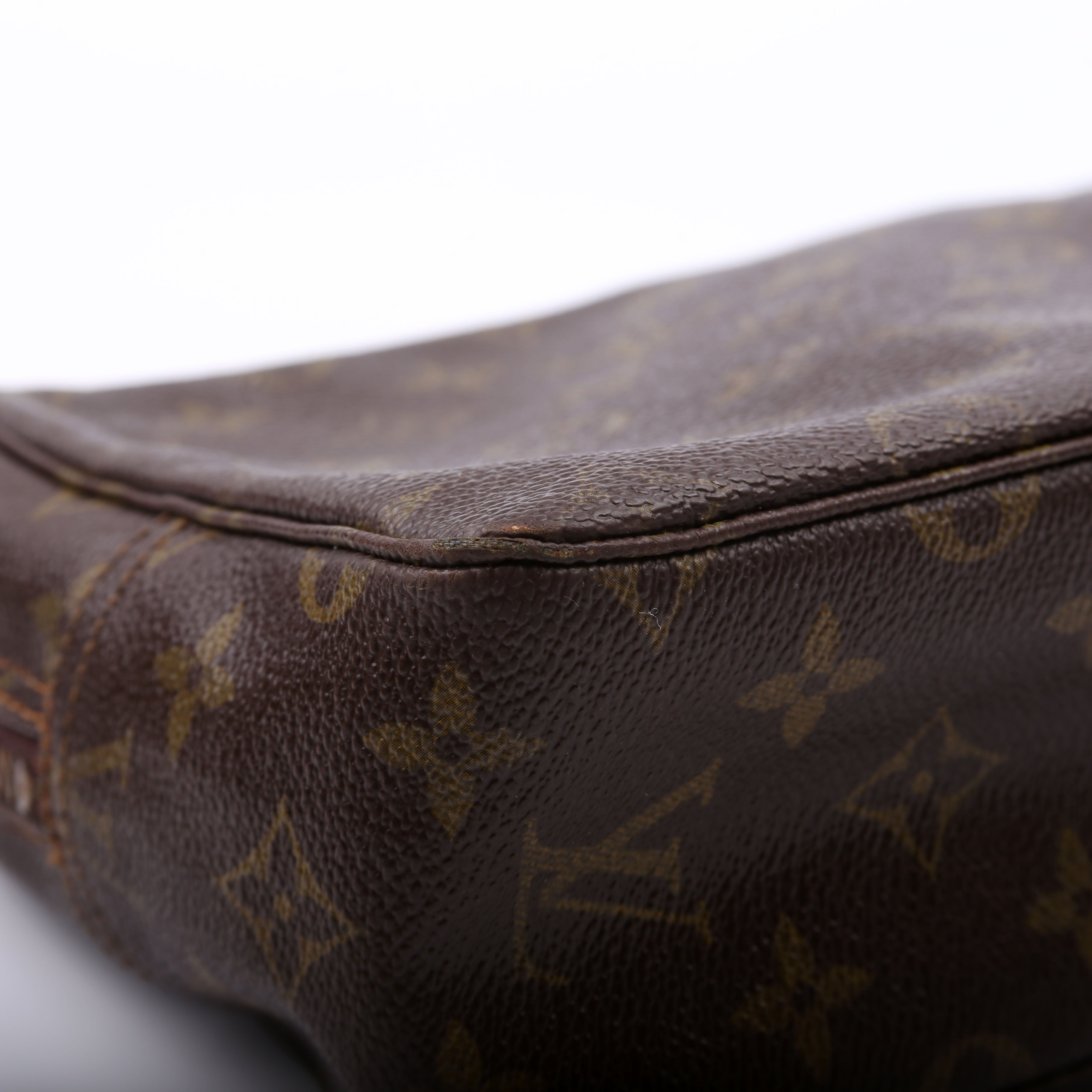 Trousse Toilette 28 Monogram