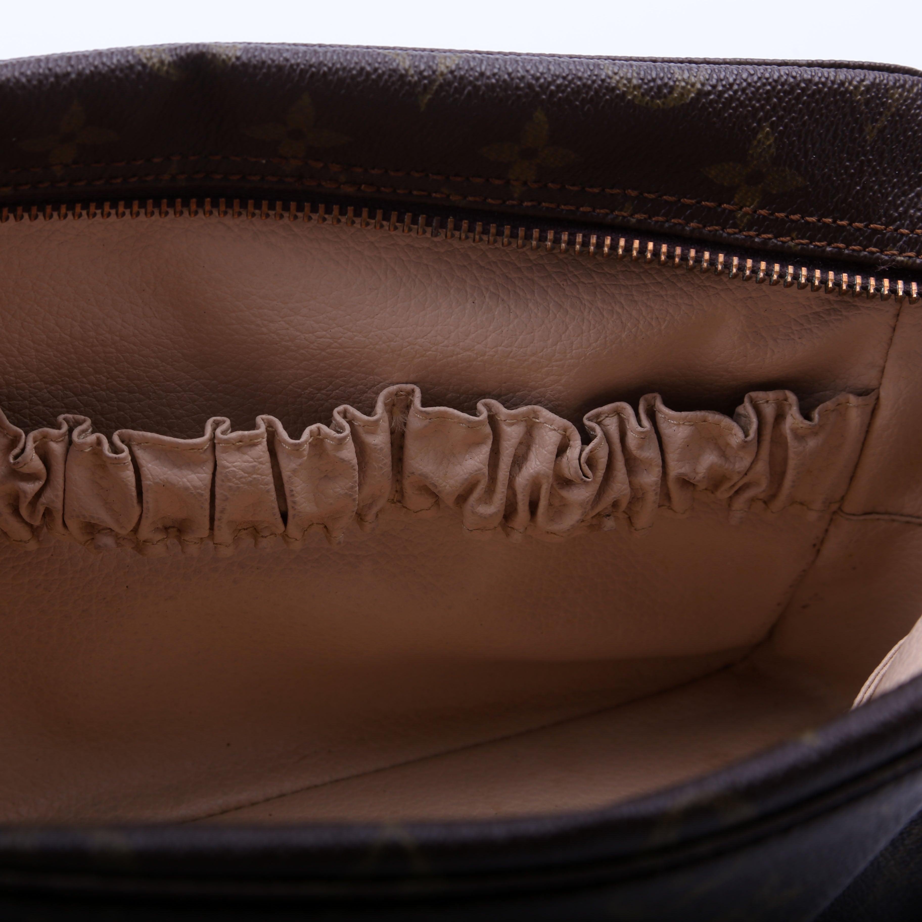 Trousse Toilette 28 Monogram