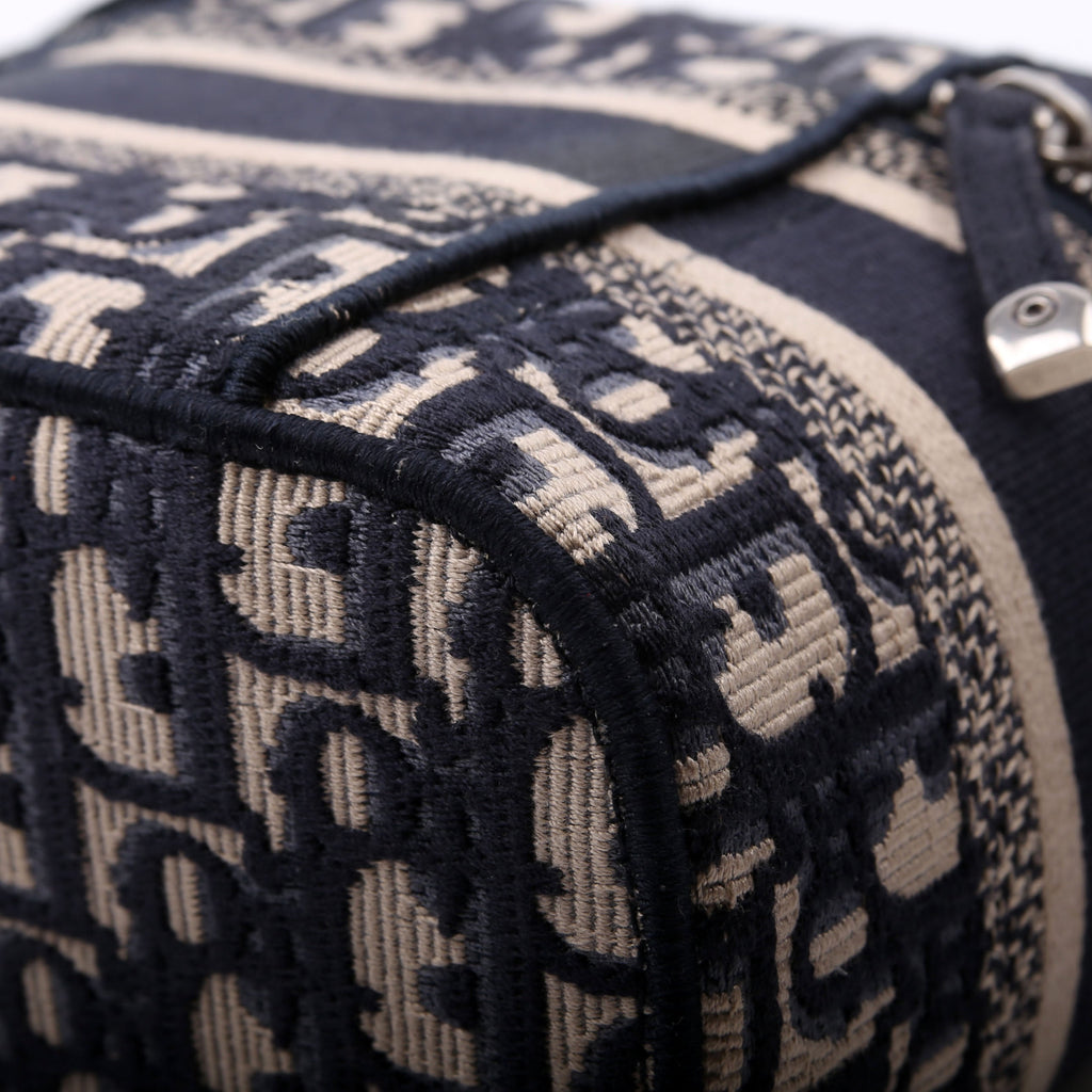 Travel Small Vanity Case Oblique With Strap