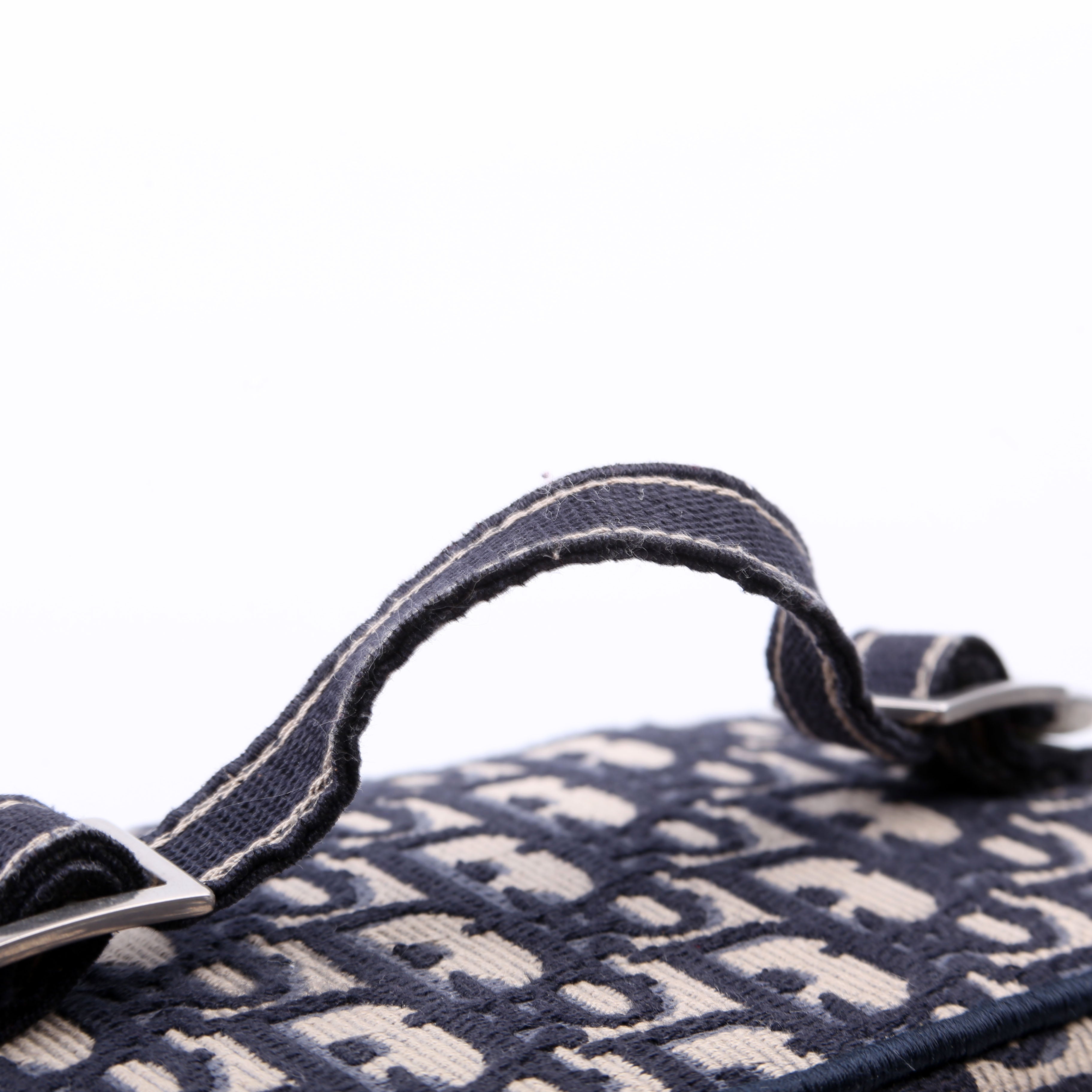 Travel Small Vanity Case Oblique With Strap