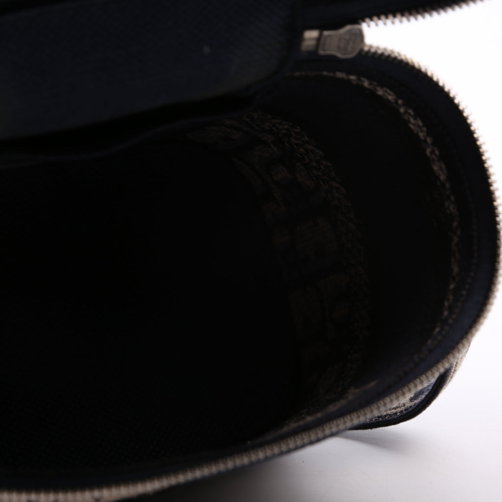 Travel Small Vanity Case Oblique With Strap