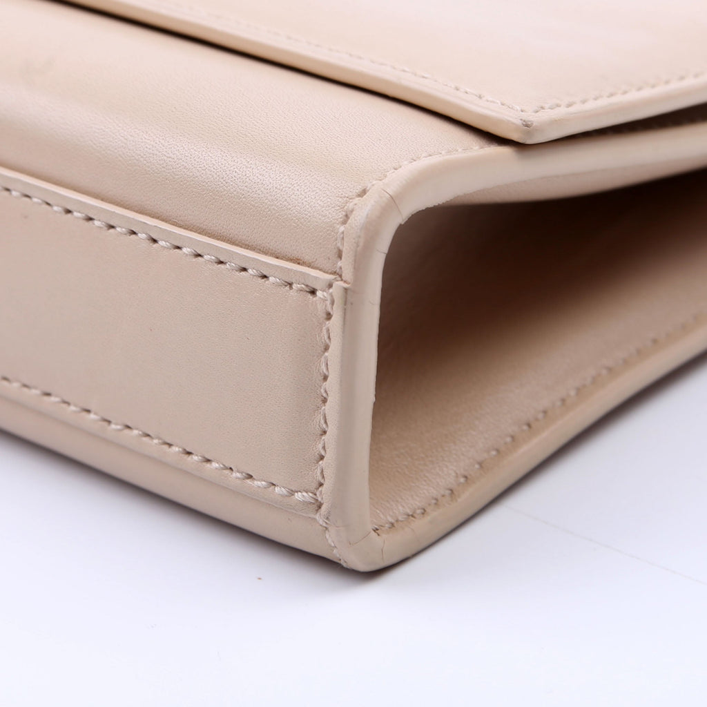 Cassandre Clutch Beige