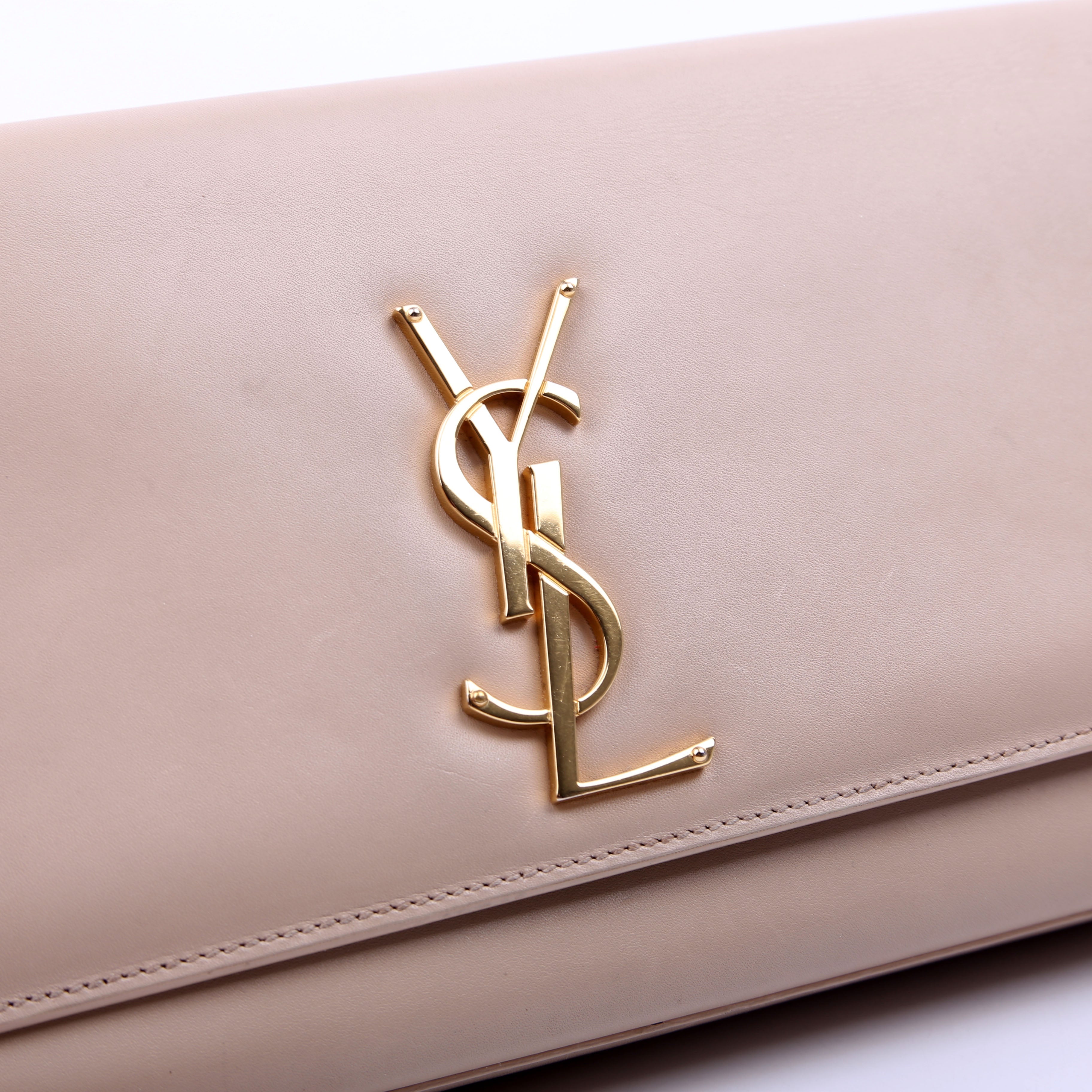 Cassandre Clutch Beige
