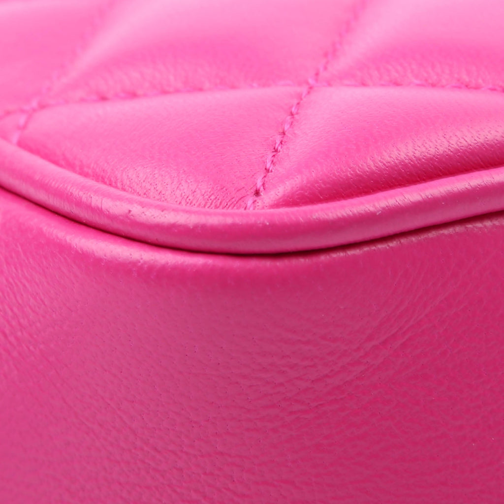 La Medusa Quilted Leather Small Camera Bag Pink