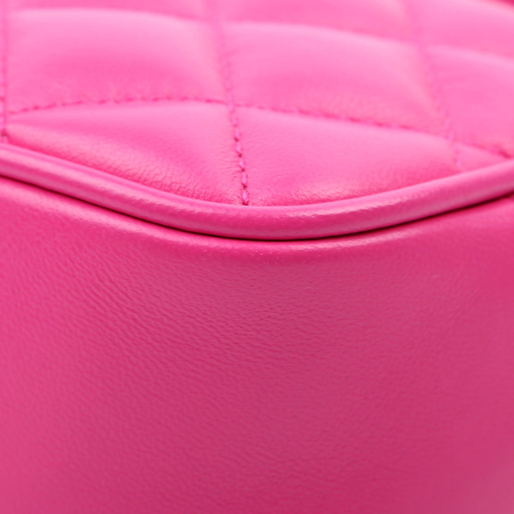 La Medusa Quilted Leather Small Camera Bag Pink