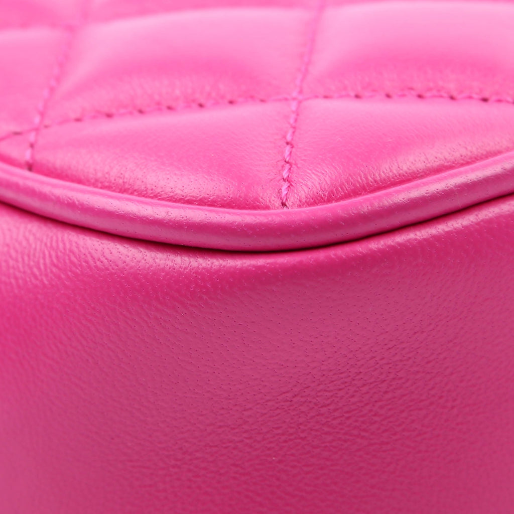 La Medusa Quilted Leather Small Camera Bag Pink
