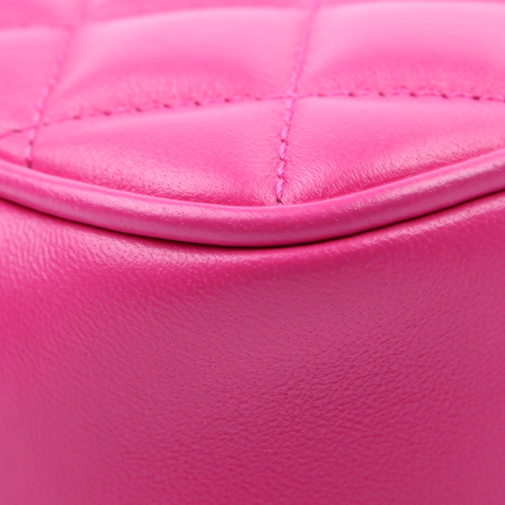 La Medusa Quilted Leather Small Camera Bag Pink