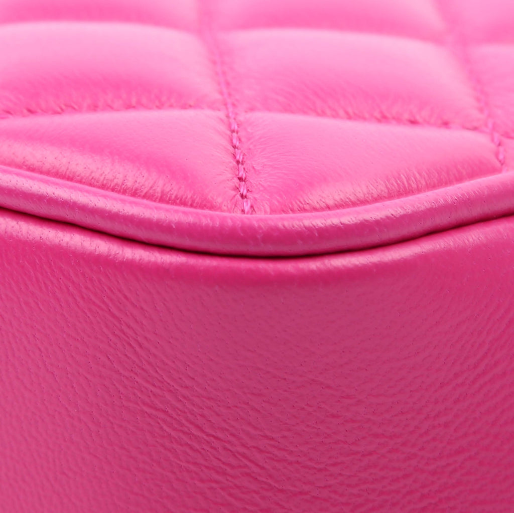 La Medusa Quilted Leather Small Camera Bag Pink