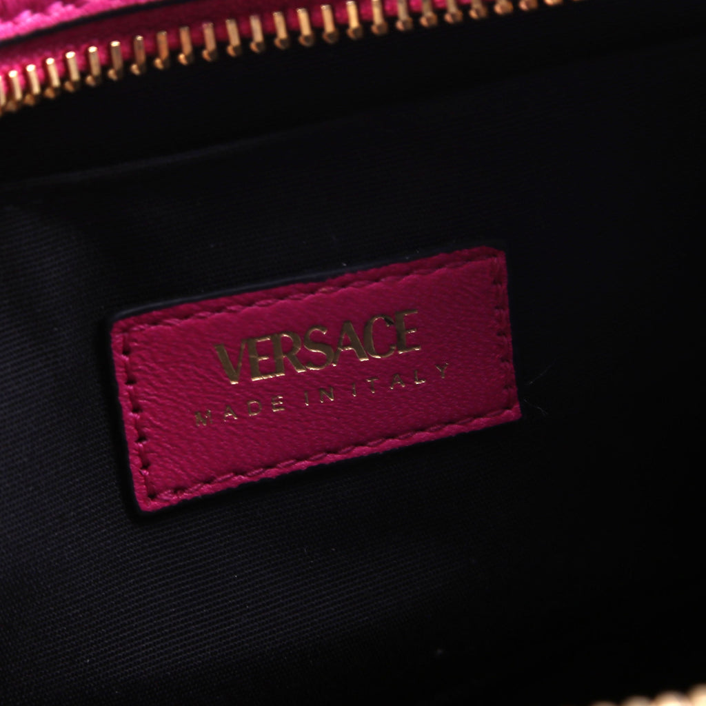 La Medusa Quilted Leather Small Camera Bag Pink